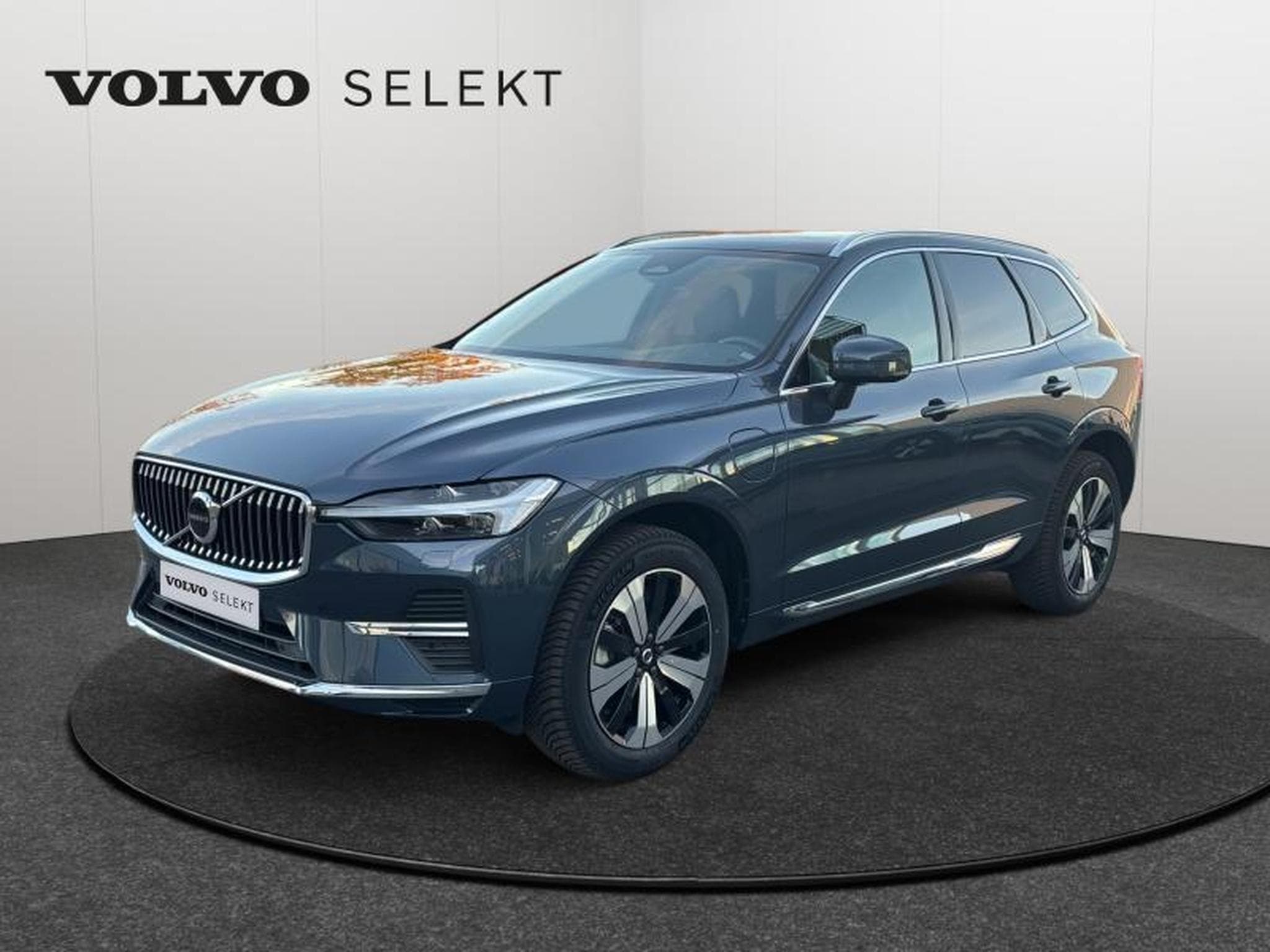 Volvo XC60 T6 Core / Hybride (2025) - Photo 1
