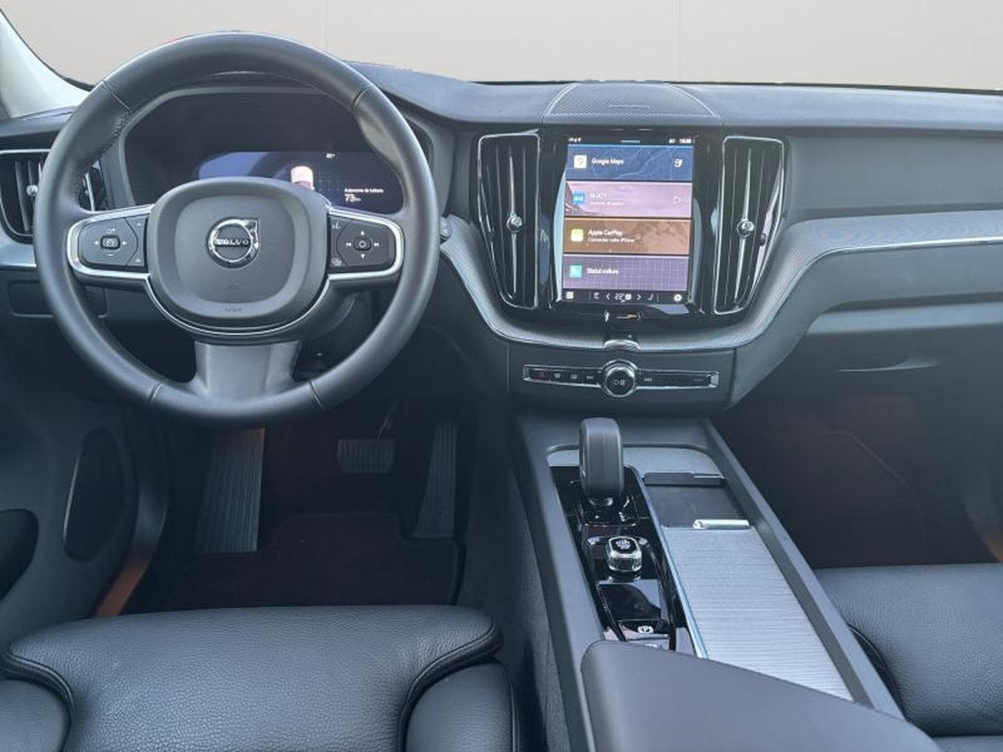 Volvo XC60 T6 Core / Hybride (2025) - Photo 3