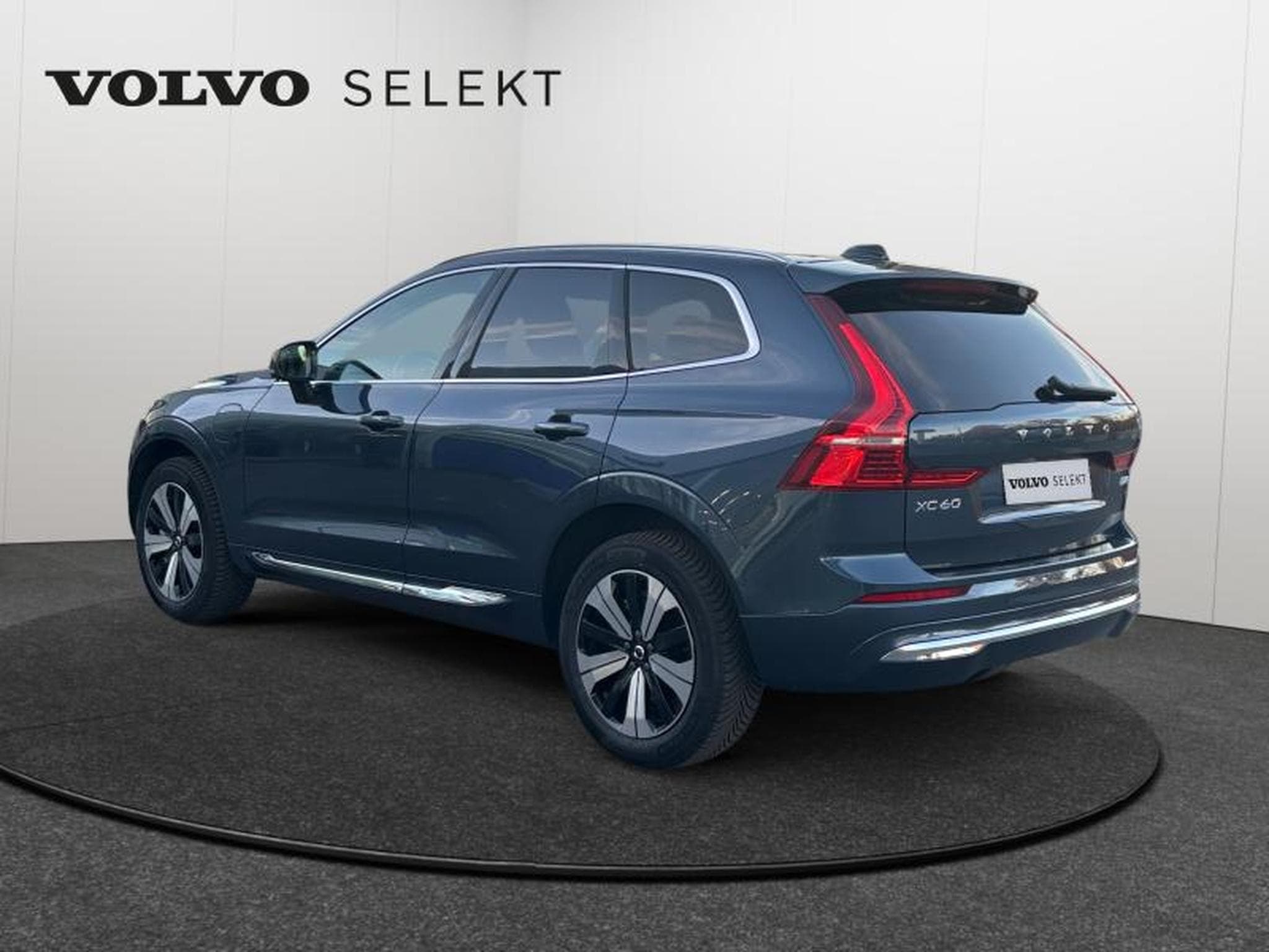 Volvo XC60 T6 Core / Hybride (2025) - Photo 5