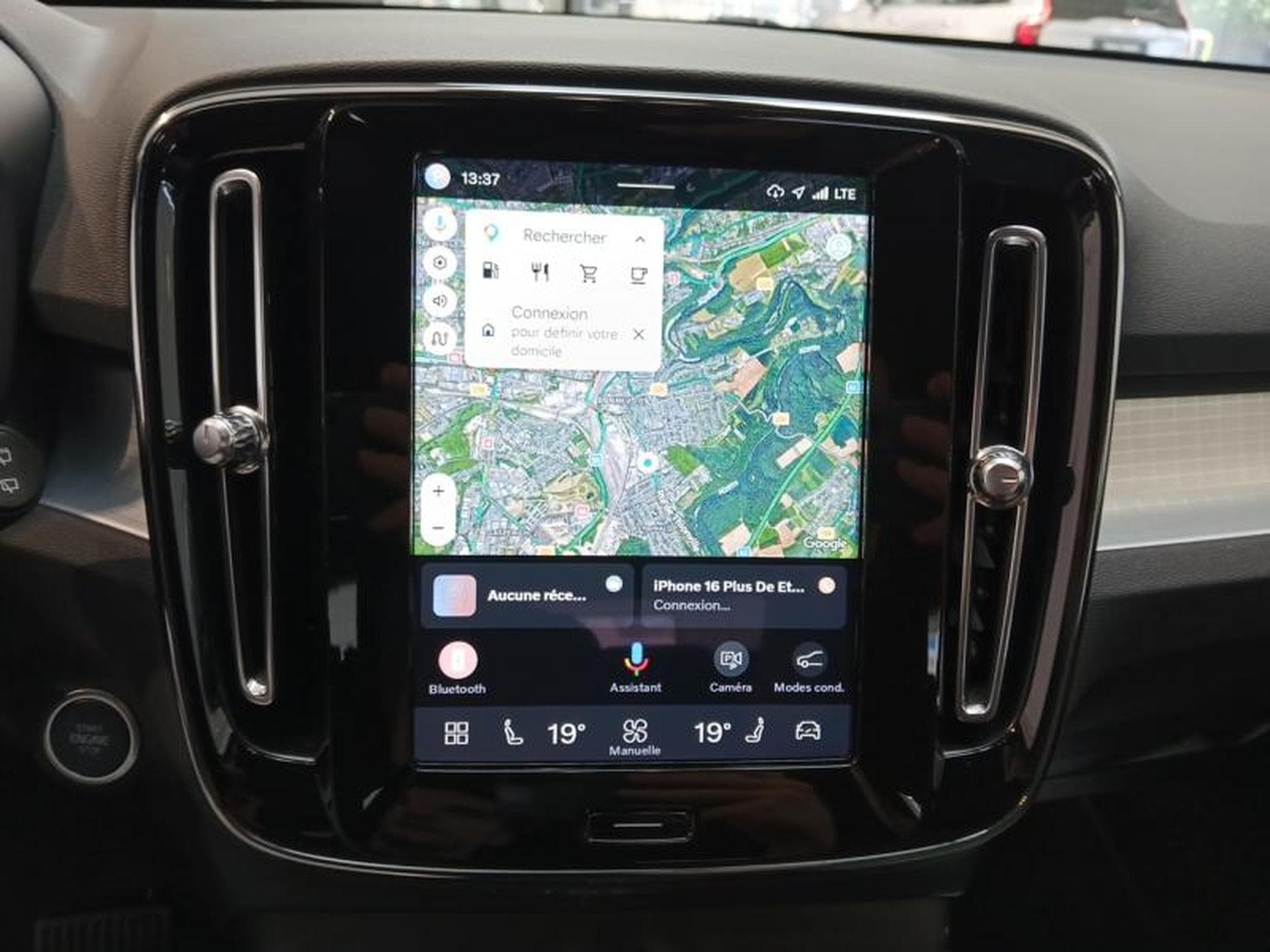 Volvo XC40 B3 Core / Essence (2022) - Photo 14