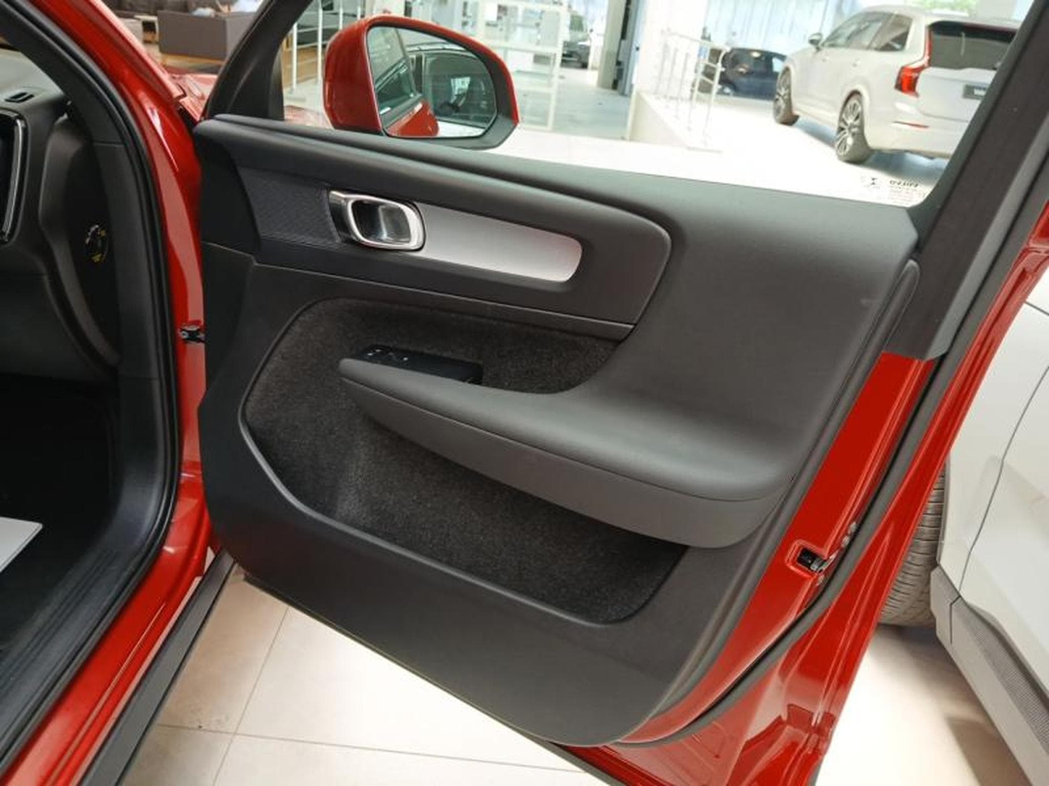 Volvo XC40 B3 Core / Essence (2022) - Photo 19