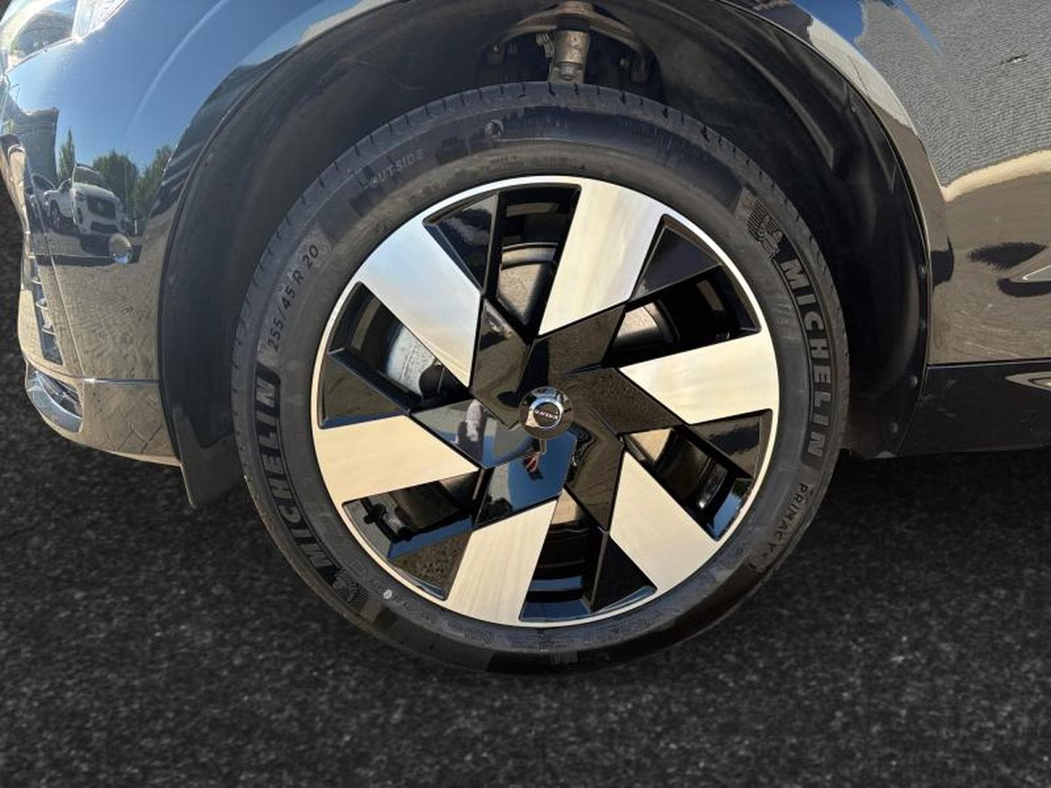 Volvo XC60 T8 Plus Dark / Hybride KIT HIVER INCLUS (2025) - Photo 14