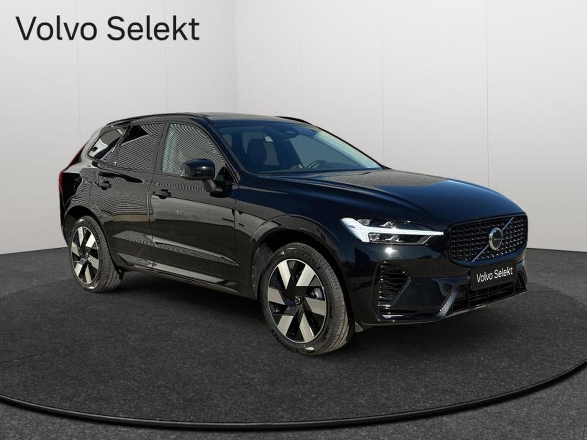 Volvo XC60 T8 Plus Dark / Hybride KIT HIVER INCLUS (2025) - Photo 8