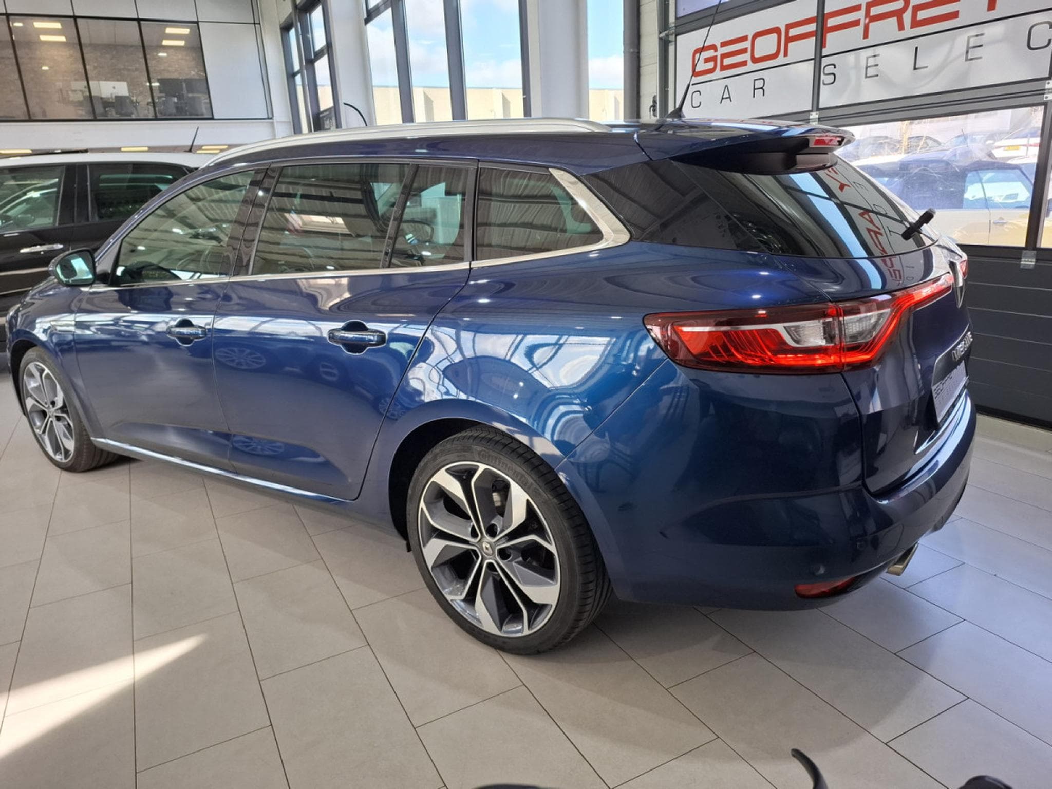 Renault Megane 1.6 DCI 130 BOSE EDITION, 1 HAND, CAMERA, CUIR, DIGITAL COCK (2018) - Photo 3