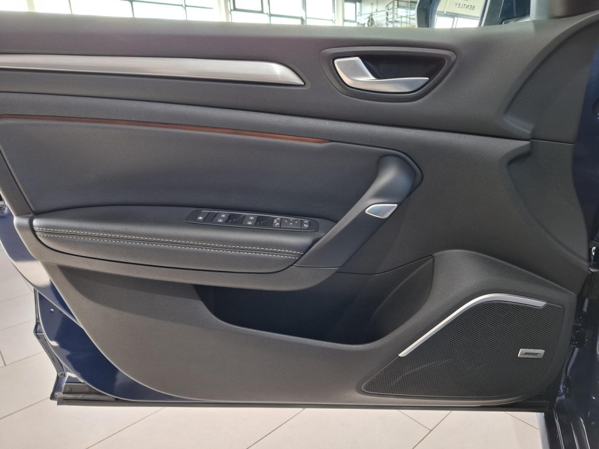 Renault Megane 1.6 DCI 130 BOSE EDITION, 1 HAND, CAMERA, CUIR, DIGITAL COCK (2018) - Photo 8