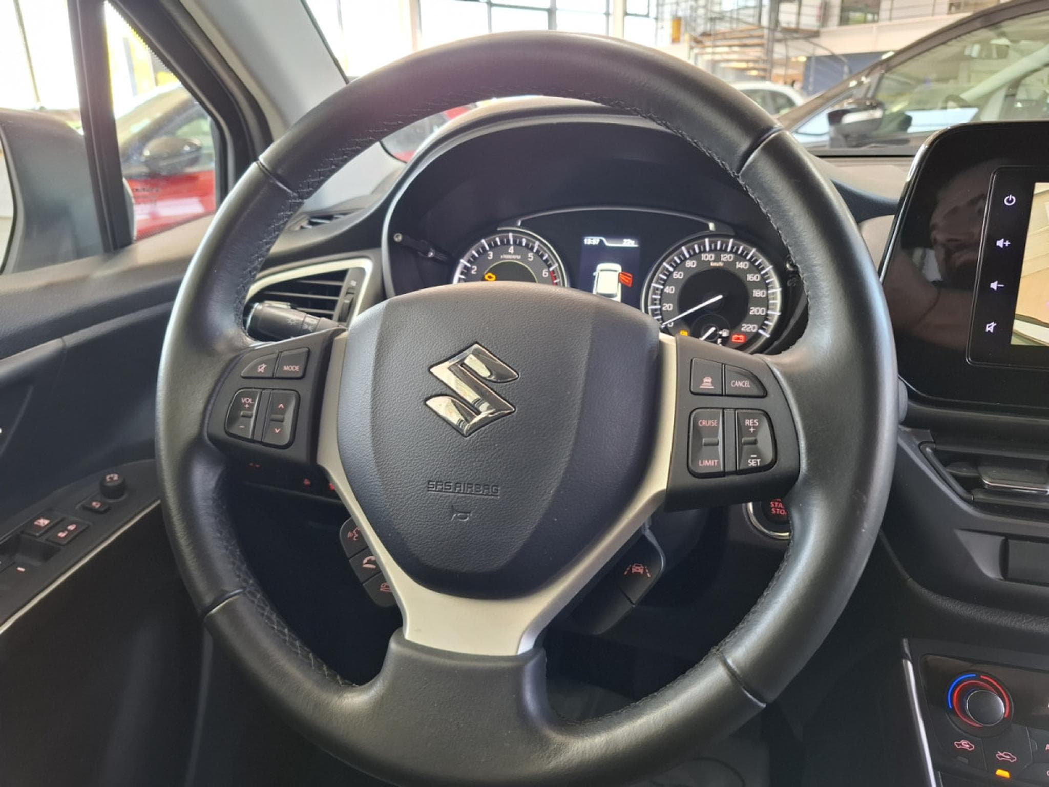 Suzuki S-Cross 1.4 TURBO HYBRID,1 HAND, CAMERA, CLIMA  AUTO, CARPLAY, ALU 1 (2023) - Photo 13