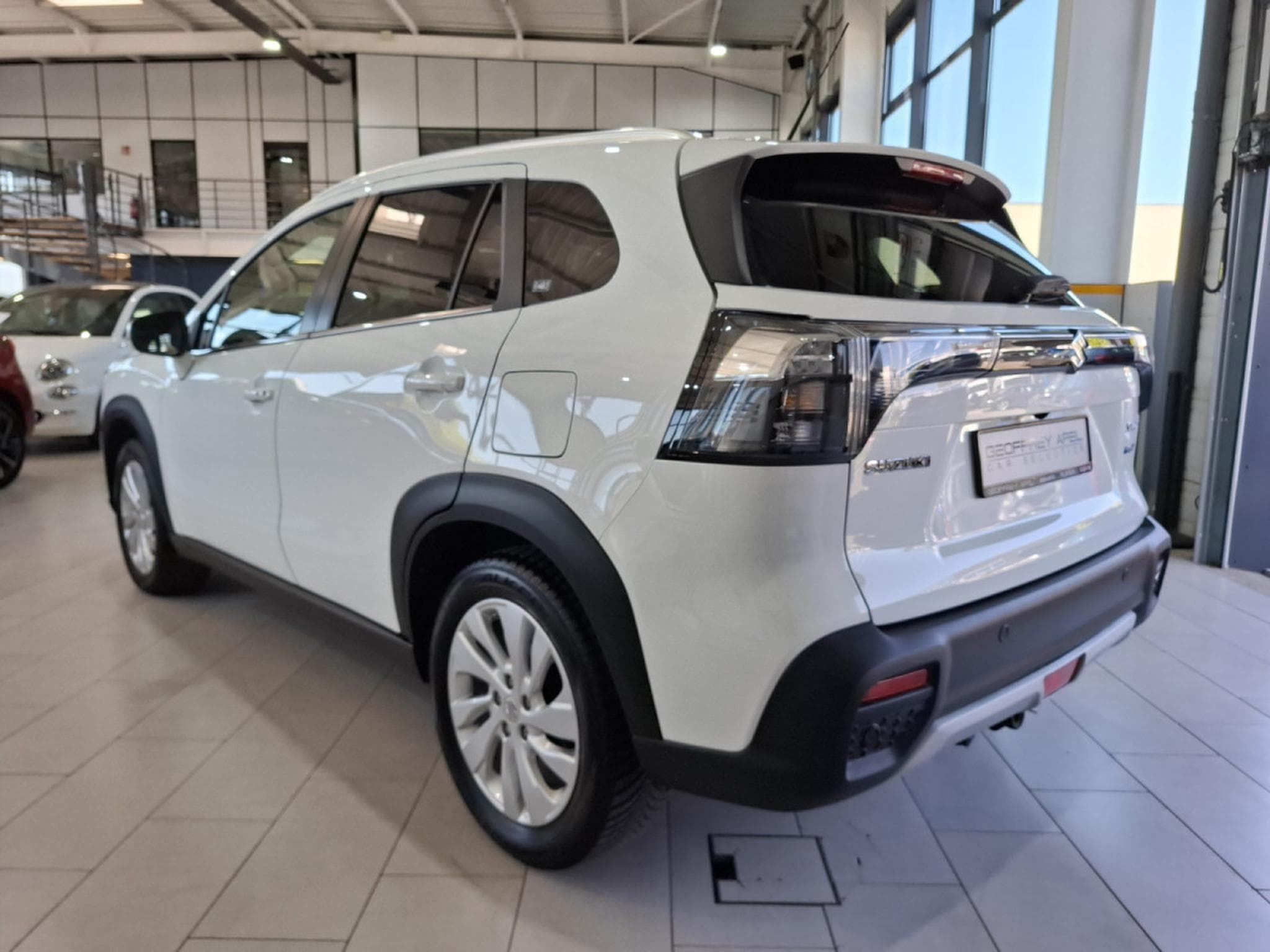 Suzuki S-Cross 1.4 TURBO HYBRID,1 HAND, CAMERA, CLIMA  AUTO, CARPLAY, ALU 1 (2023) - Photo 2