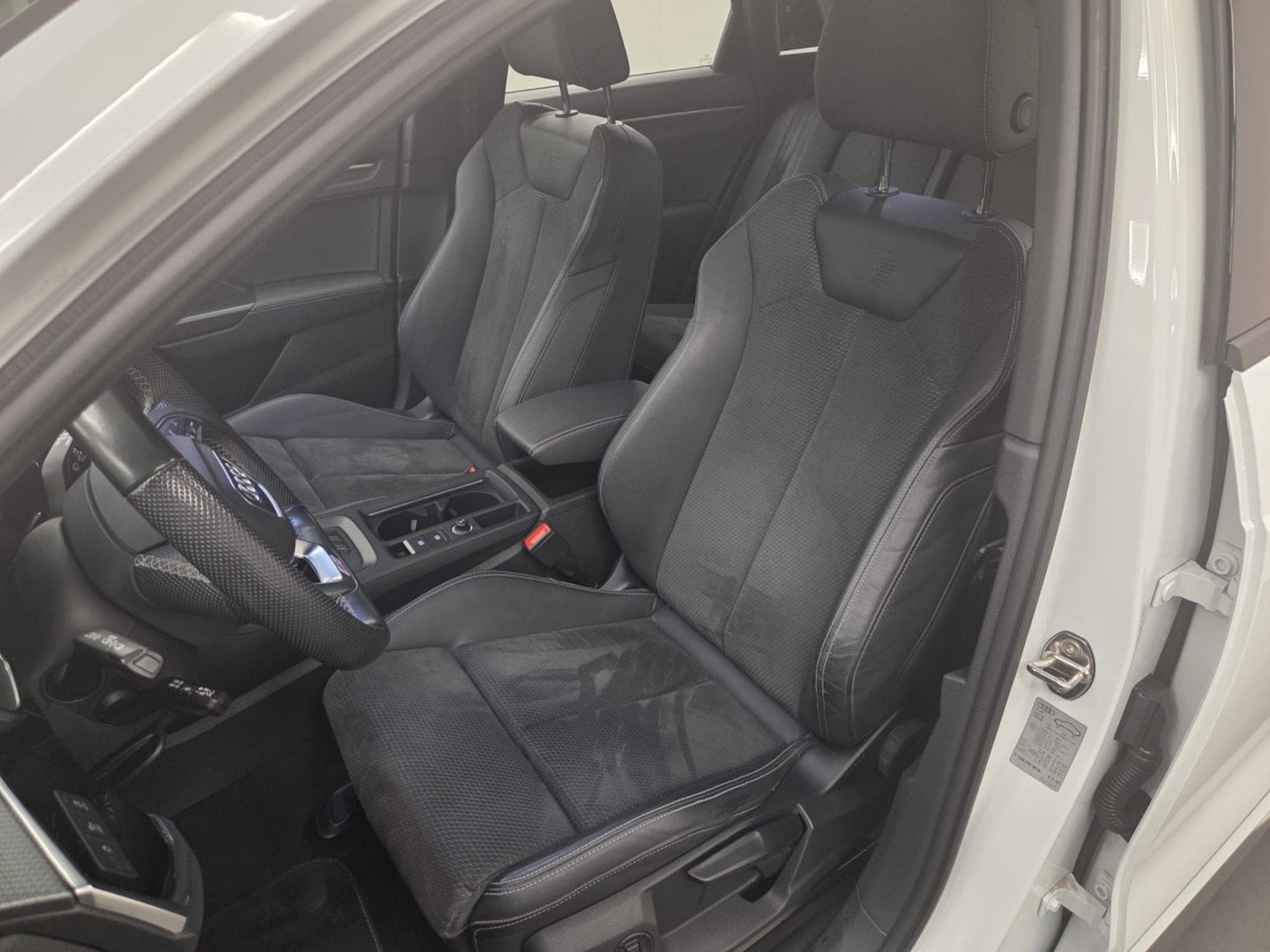 Audi Q3 S line 35 TFSI 150 CV / 110 KW S tronic (2022) - Photo 2