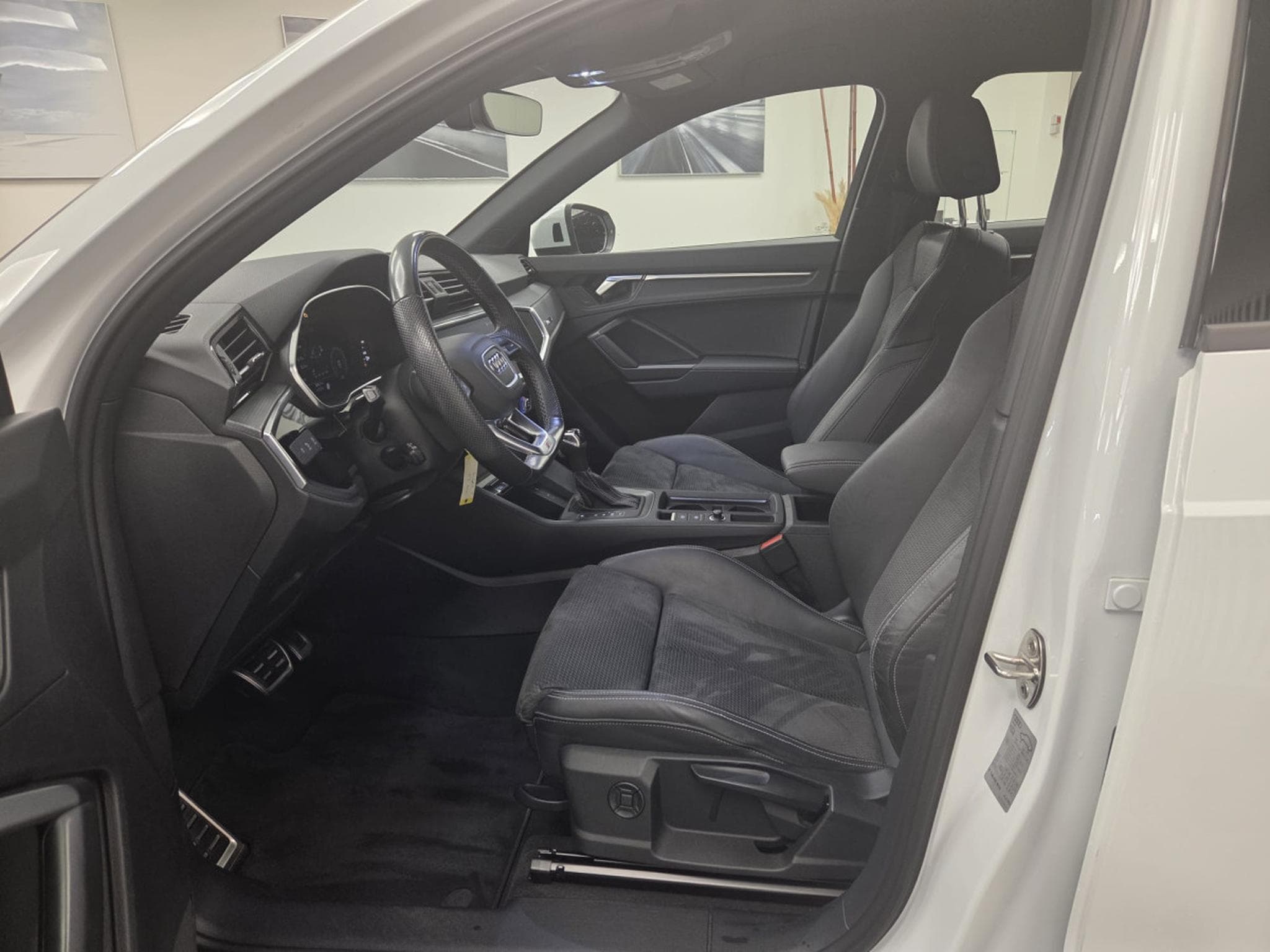 Audi Q3 S line 35 TFSI 150 CV / 110 KW S tronic (2022) - Photo 3