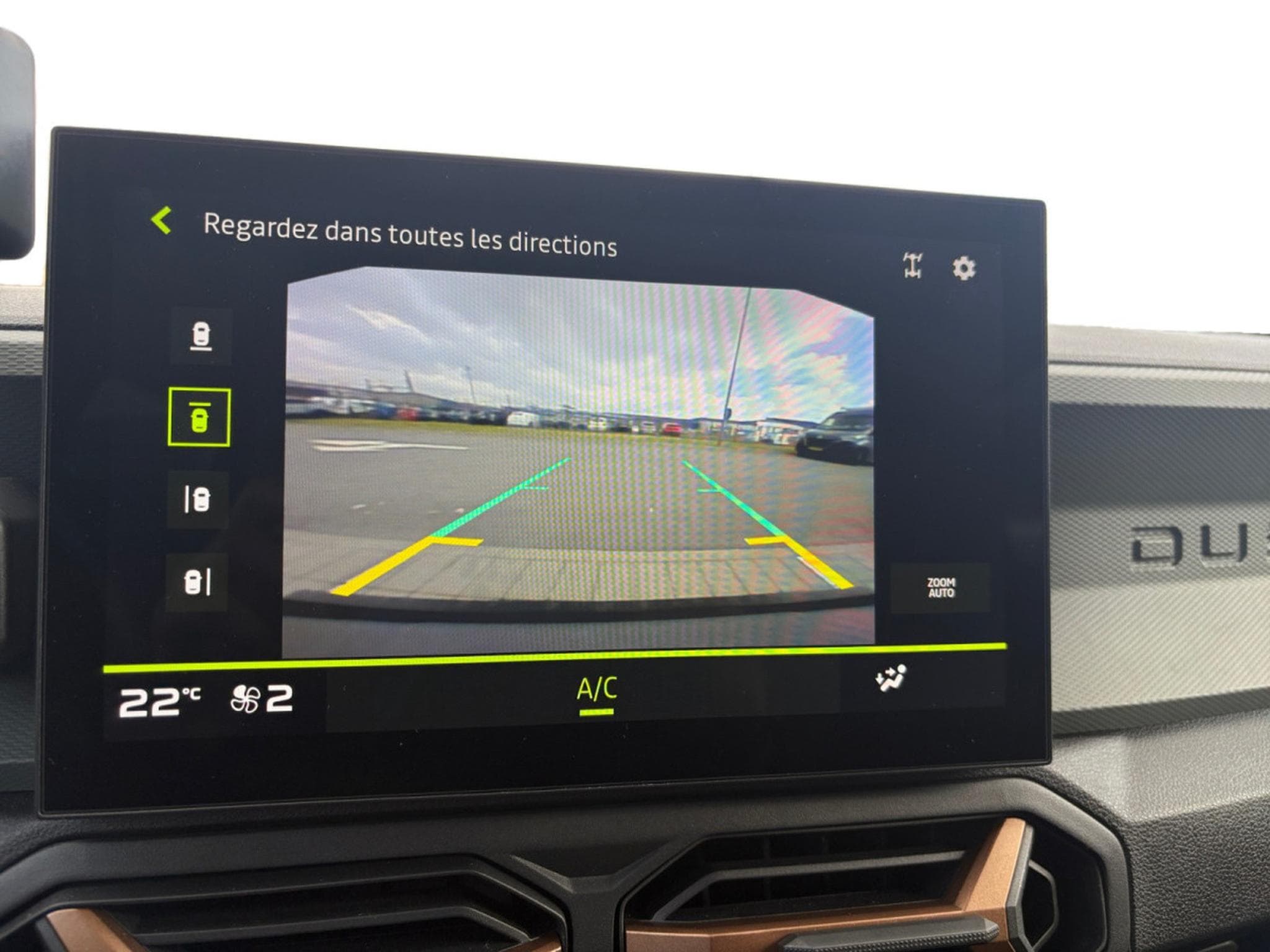 Dacia Duster 1.6 Hybrid Extreme (2025) - Photo 13
