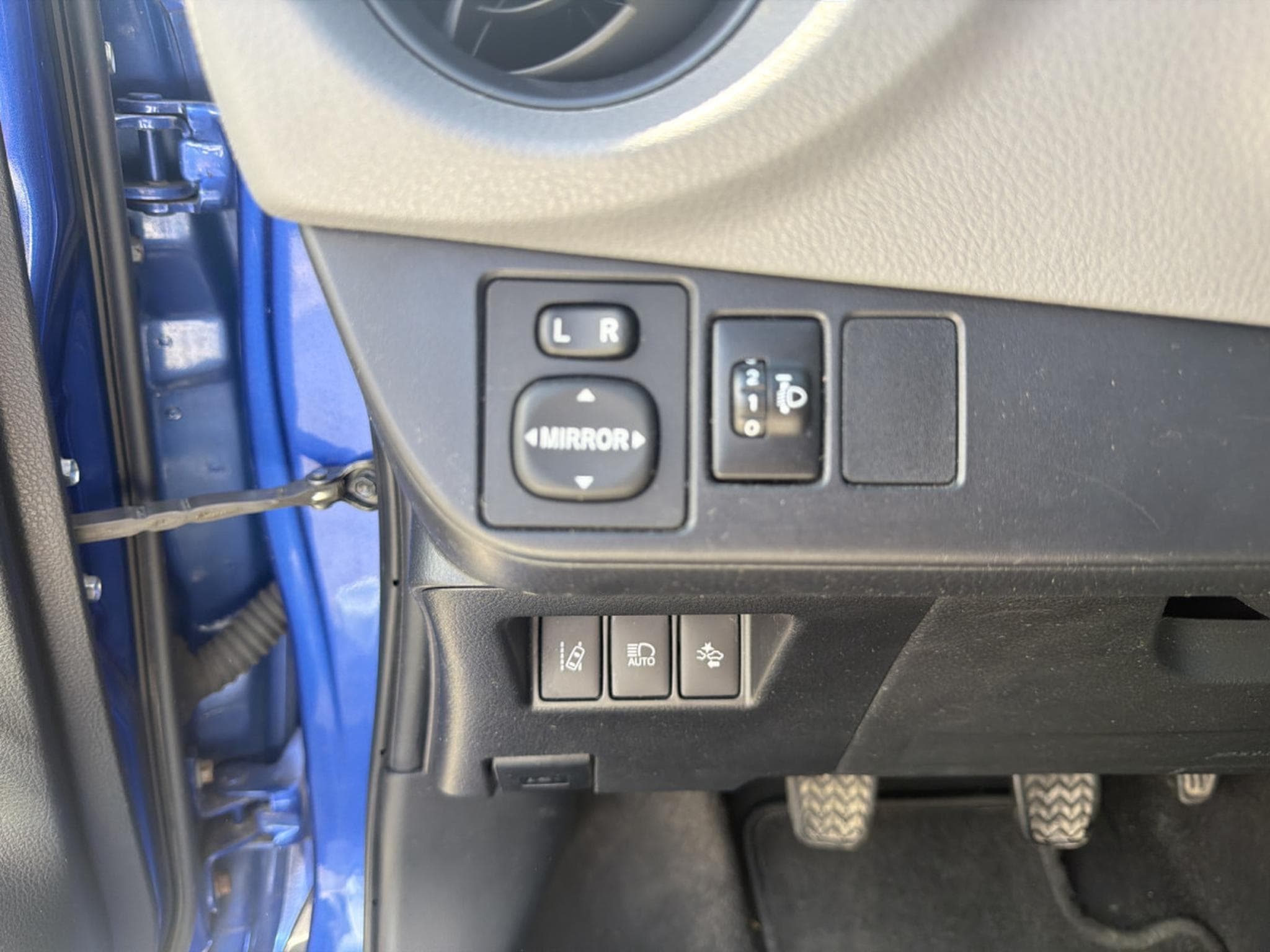 Toyota Yaris 1.5 BM6 112CV (2018) - Photo 12