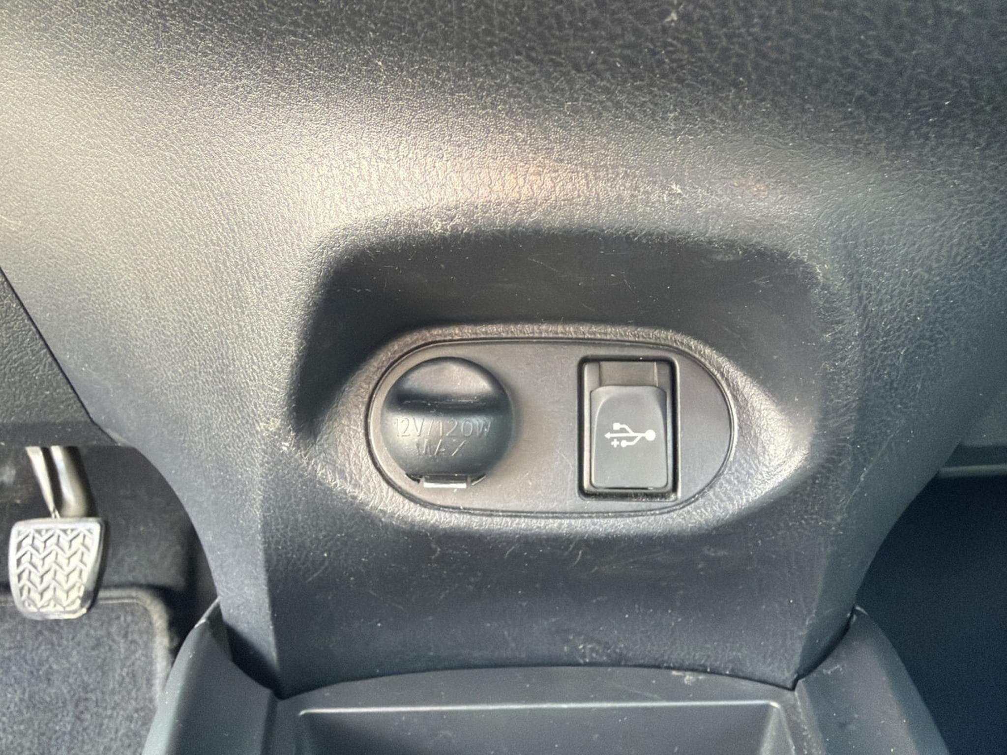 Toyota Yaris 1.5 BM6 112CV (2018) - Photo 15