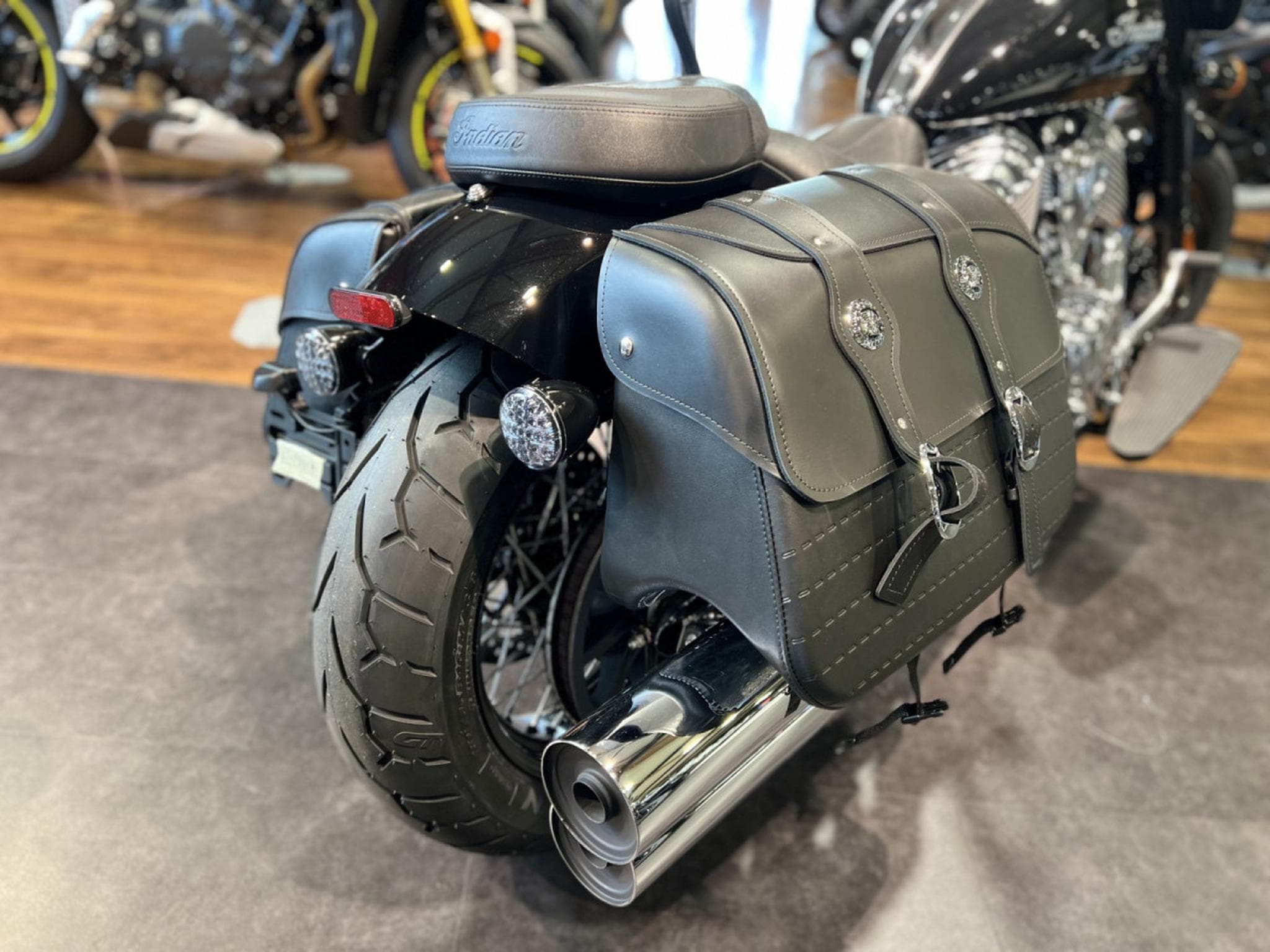Indian Super Chief Limited Black Metallic (2025) - Photo 3