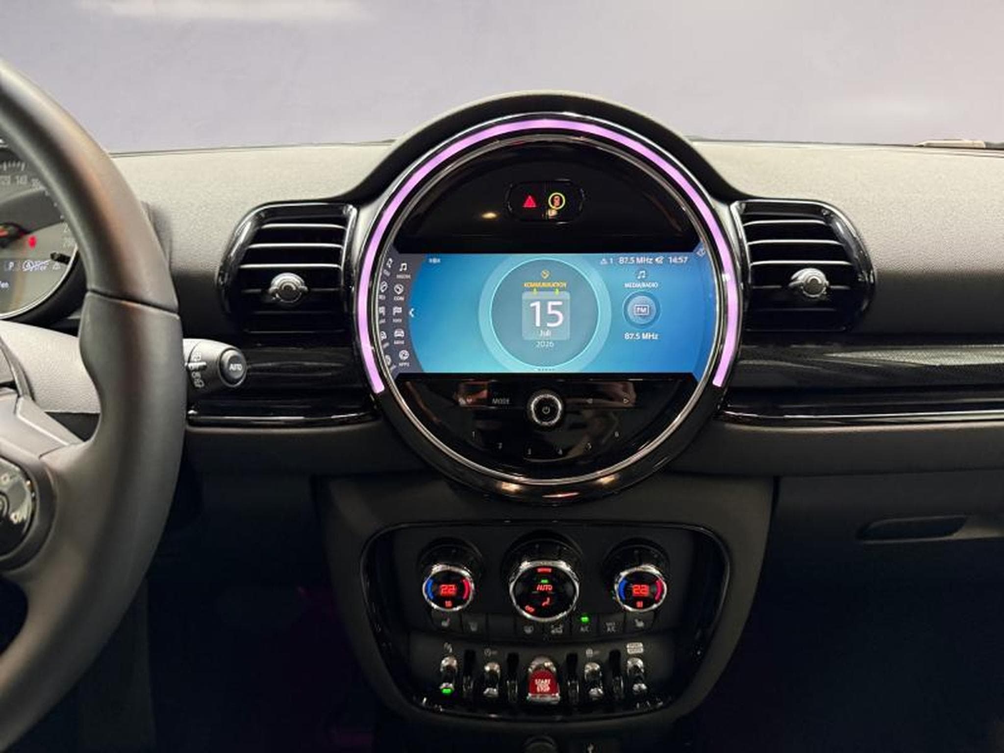 MINI Clubman Cooper Clubman (2022) - Photo 12