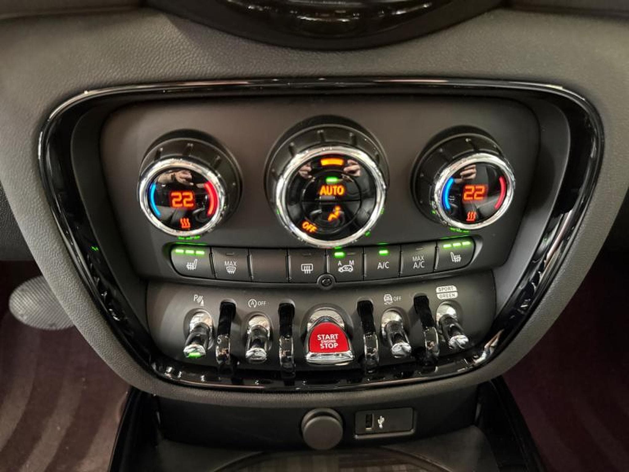 MINI Clubman Cooper Clubman (2022) - Photo 15