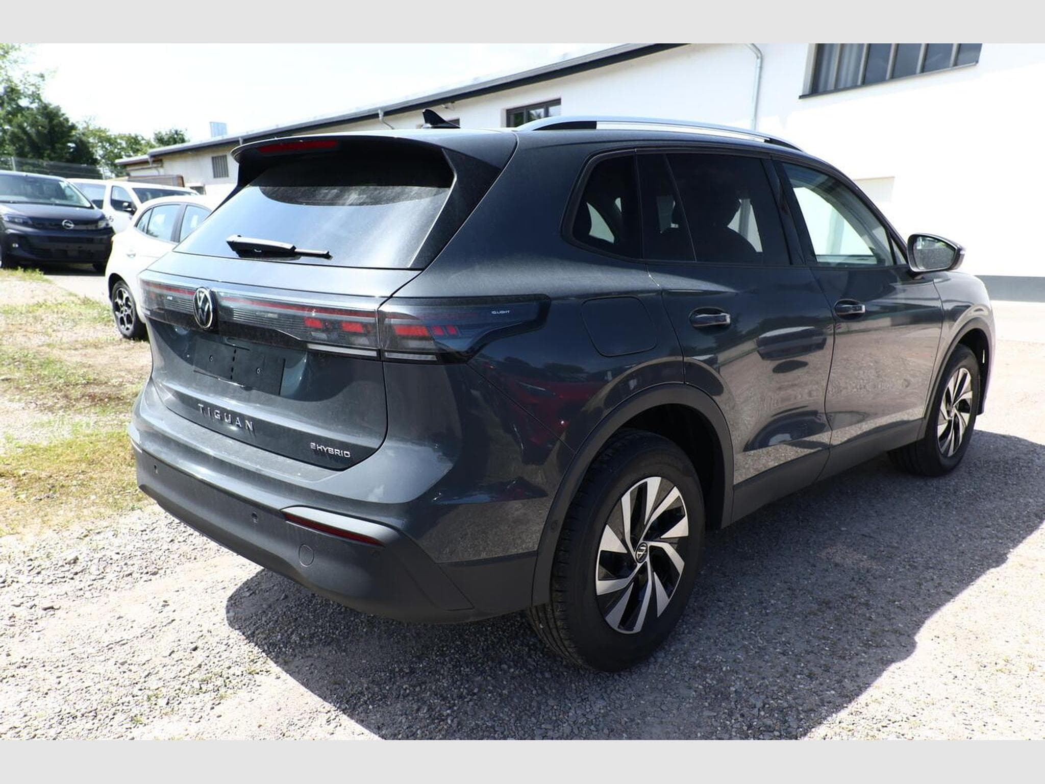 VW Tiguan PHEV 5JGarantie IQ.Drive (2026) - Photo 3