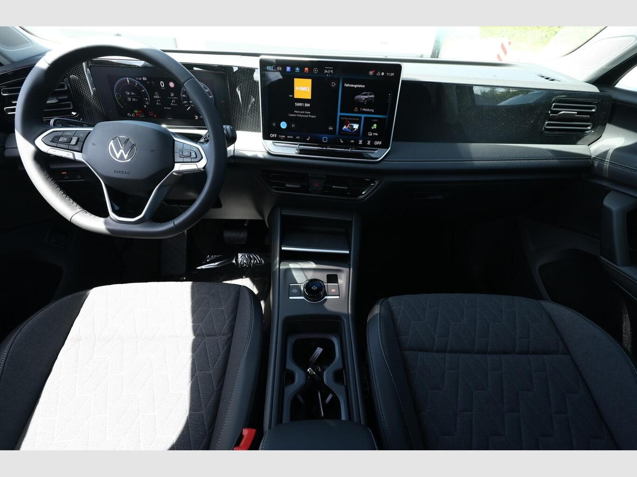 VW Tiguan PHEV 5JGarantie IQ.Drive (2026) - Photo 8