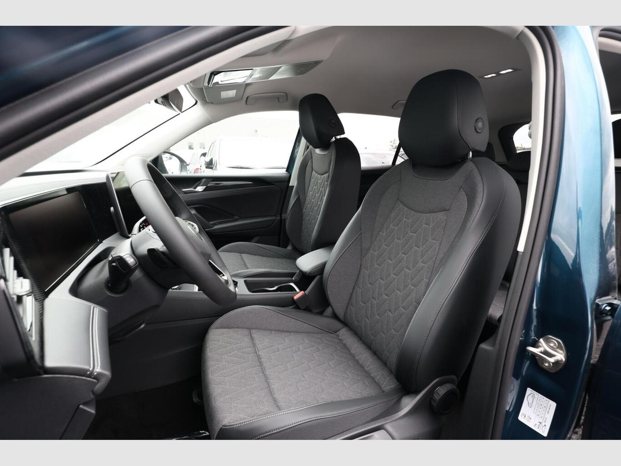 VW Tiguan DSG LED+ Nav (2026) - Photo 6