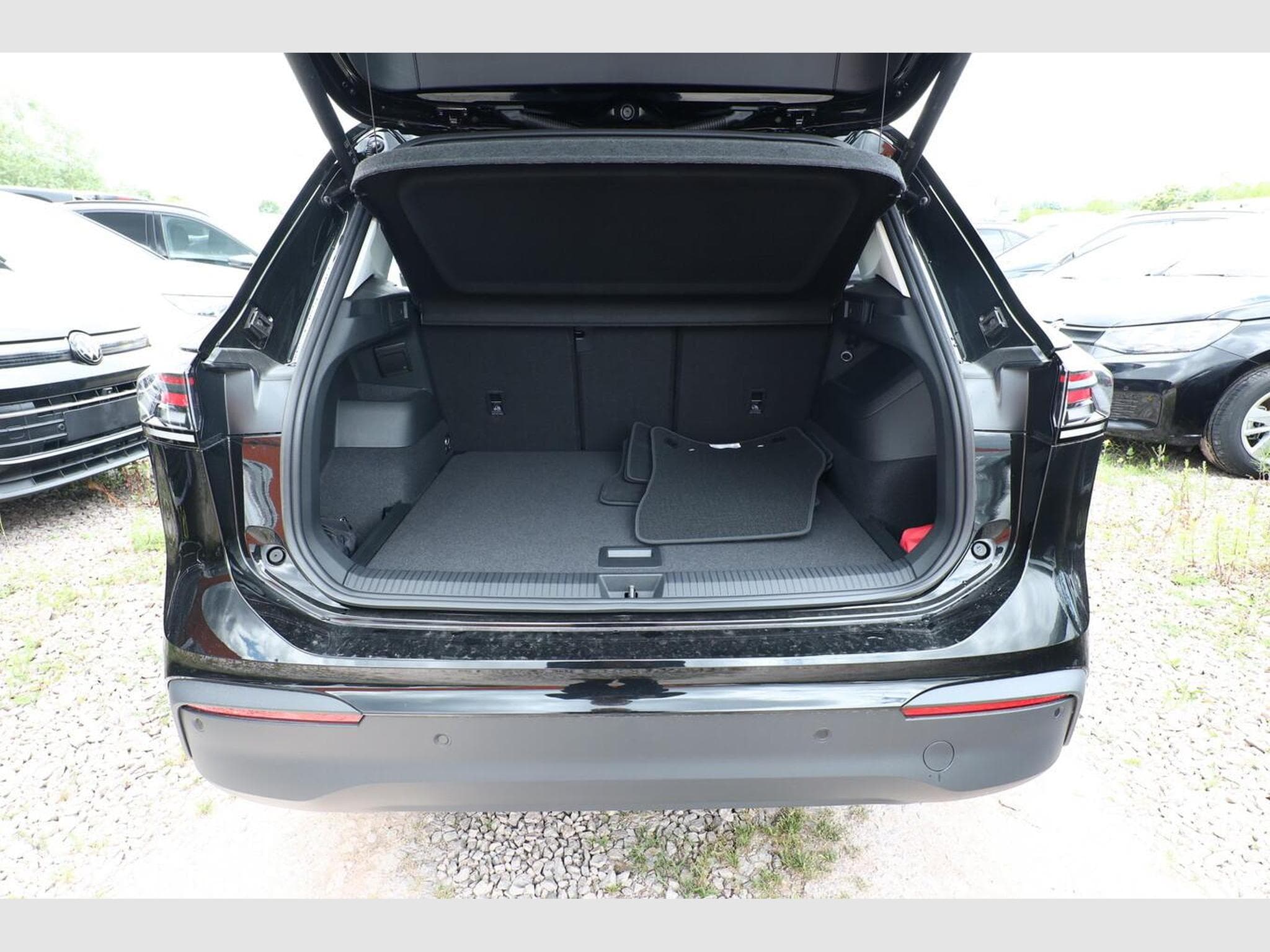 VW Tiguan DSG LED+ Pano (2026) - Photo 11