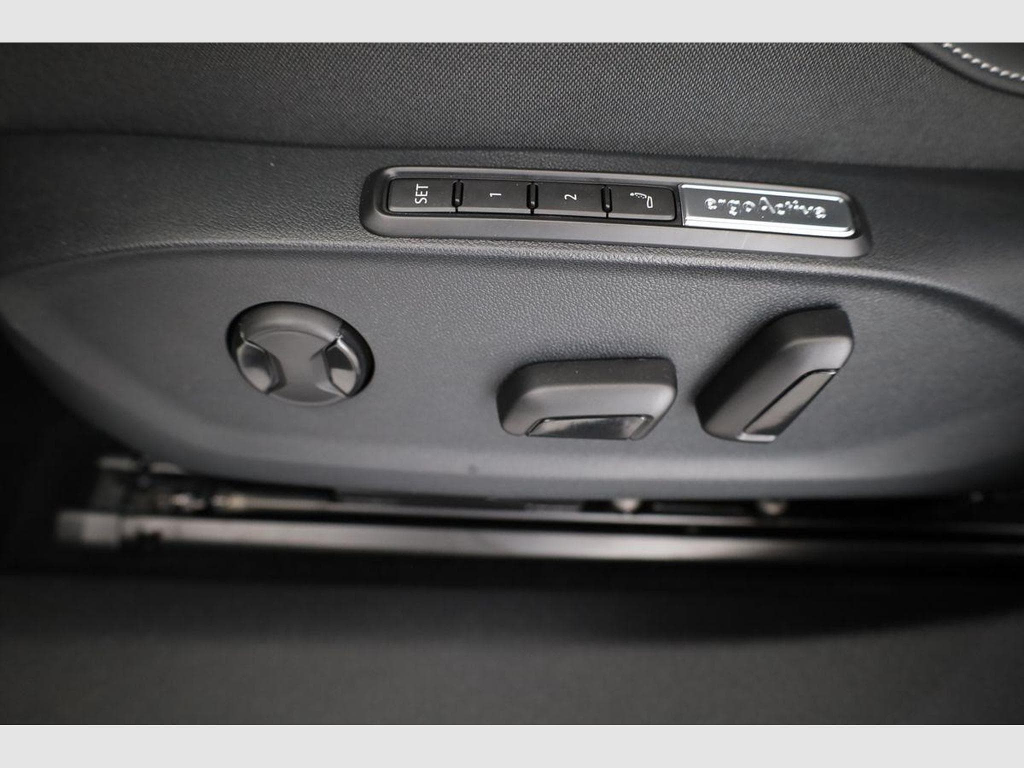 VW ID.7 Pro Black, AHK, (2026) - Photo 12