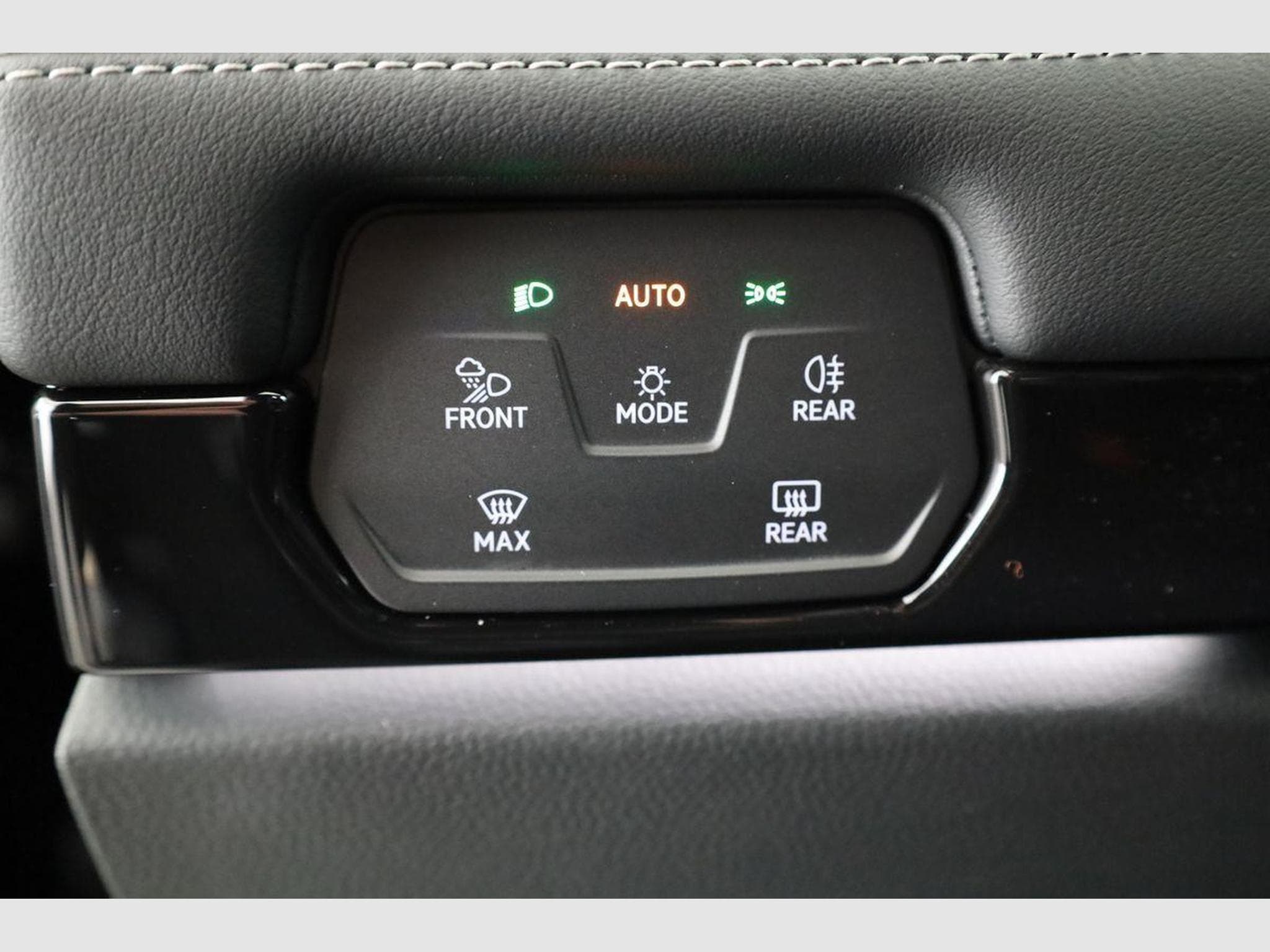 VW ID.7 Pro Black, AHK, (2026) - Photo 8
