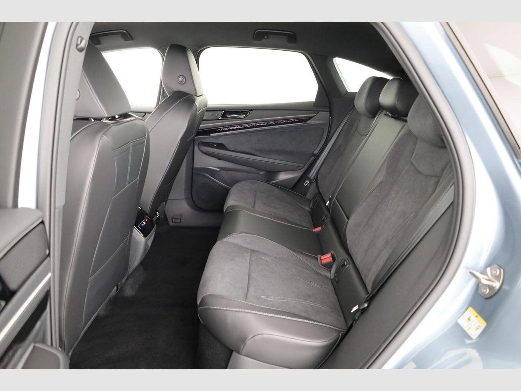 VW ID.7 Pro Black, AHK, (2026) - Photo 10