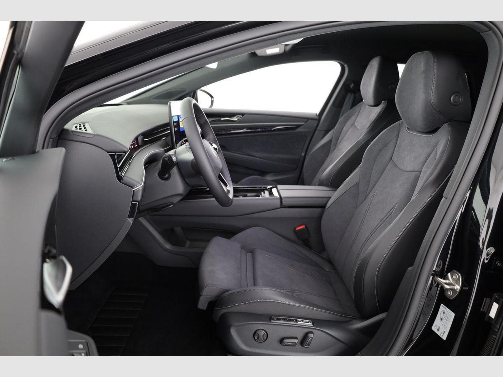 VW ID.7 Tourer Pro Black, (2026) - Photo 9