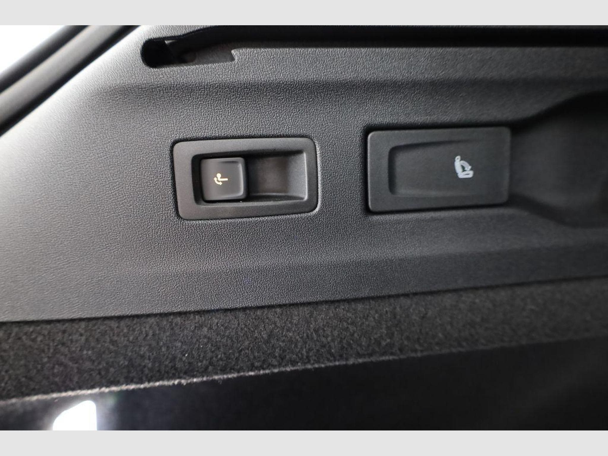 VW ID.7 Kombi Pro 210 kW (2026) - Photo 13