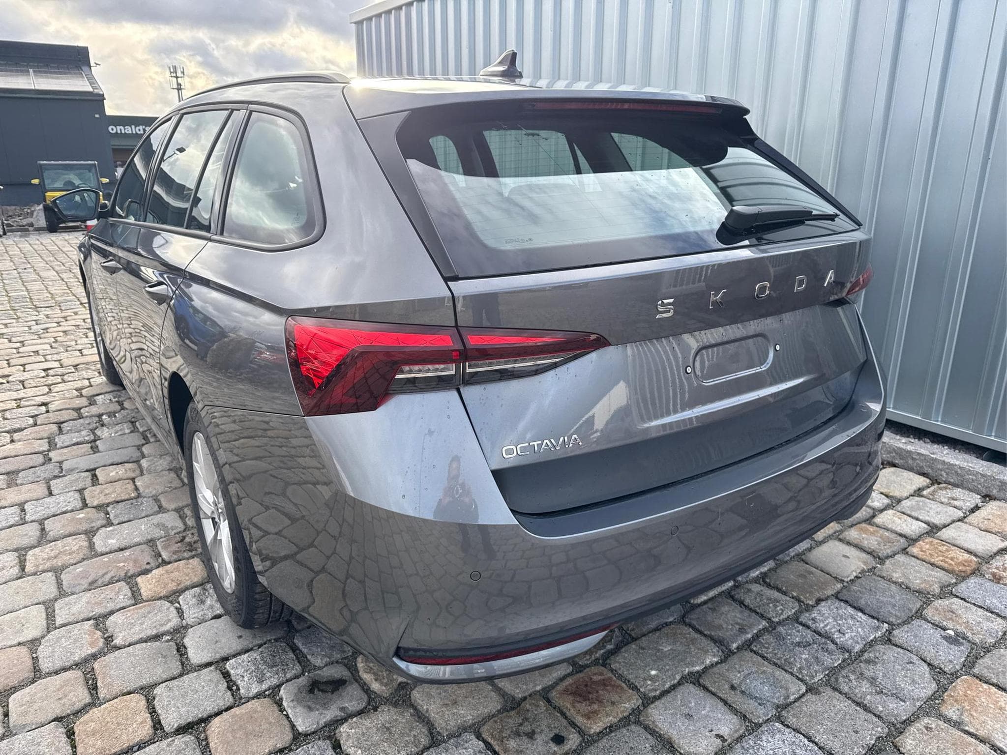 Skoda Octavia Selection 2,0 TDI (2026) - Photo 7