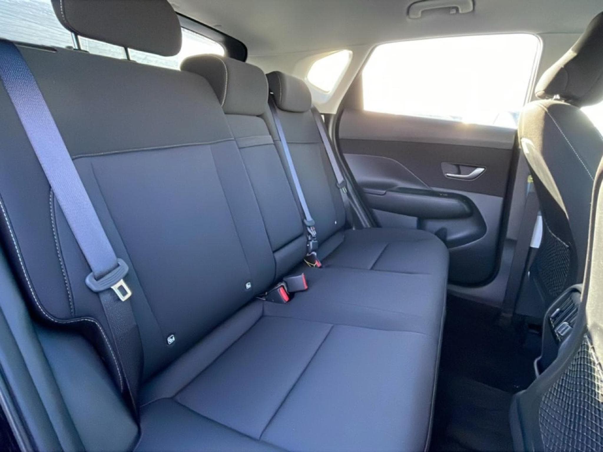 Hyundai KONA 1.6 GDI 138 HYBRID CREATIVE DCT-6 (2025) - Photo 17