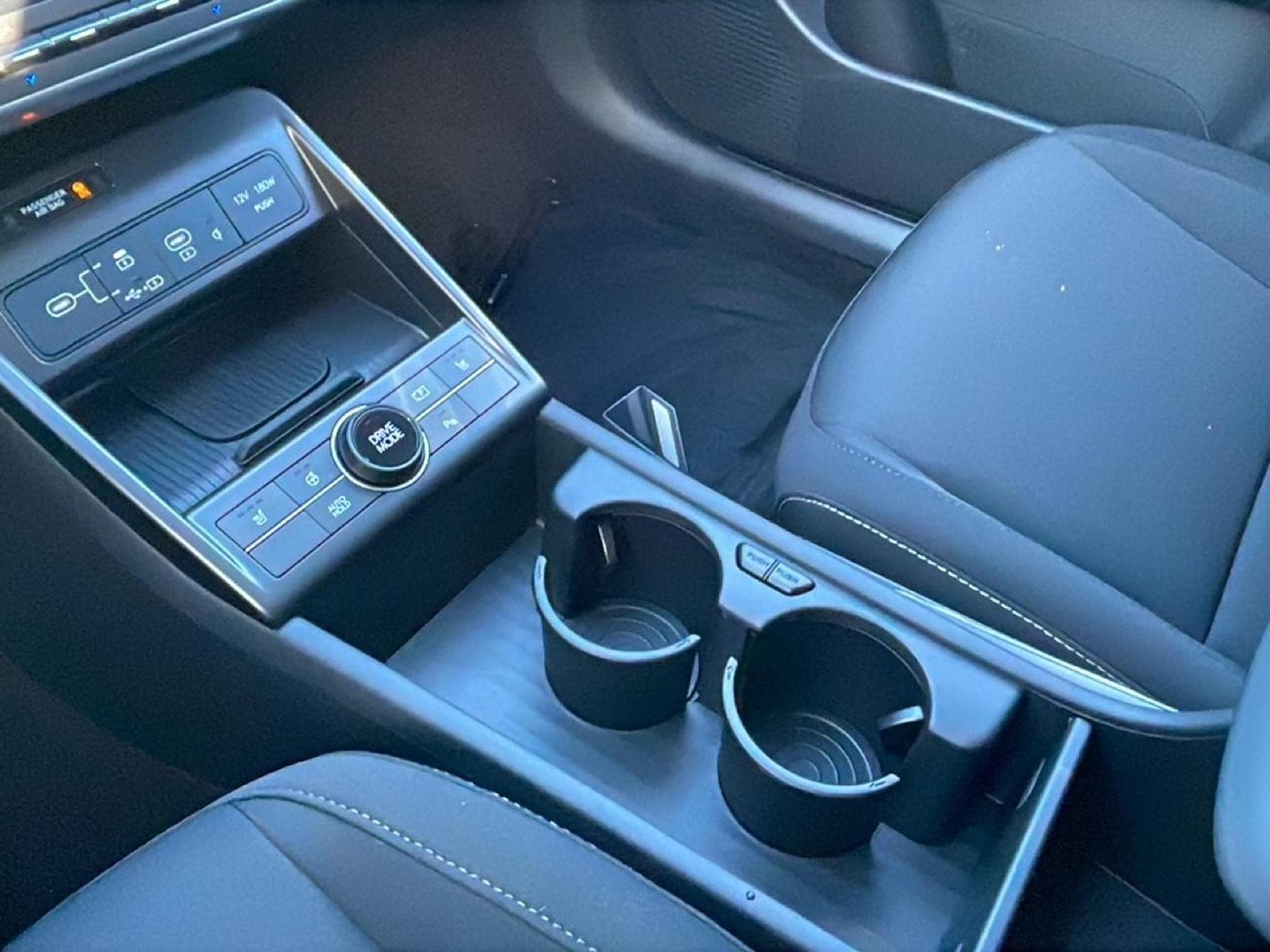 Hyundai KONA 1.6 GDI 138 HYBRID CREATIVE DCT-6 (2025) - Photo 18