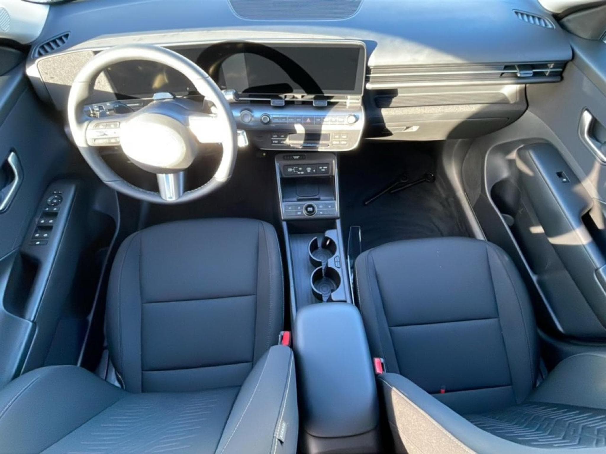 Hyundai KONA 1.6 GDI 138 HYBRID CREATIVE DCT-6 (2025) - Photo 9