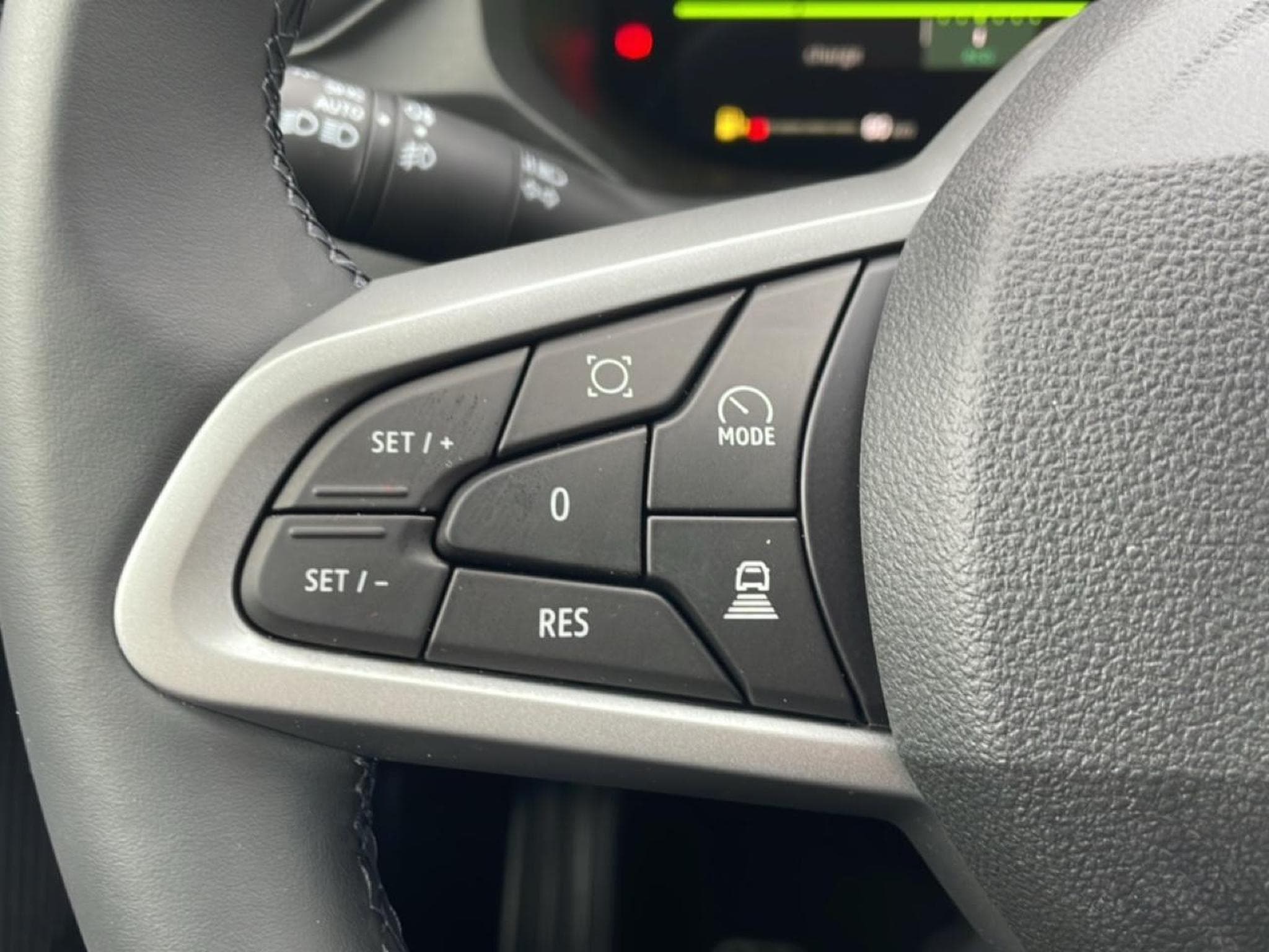 Dacia BIGSTER 1.8 HYBRID 155 JOURNEY (2025) - Photo 14