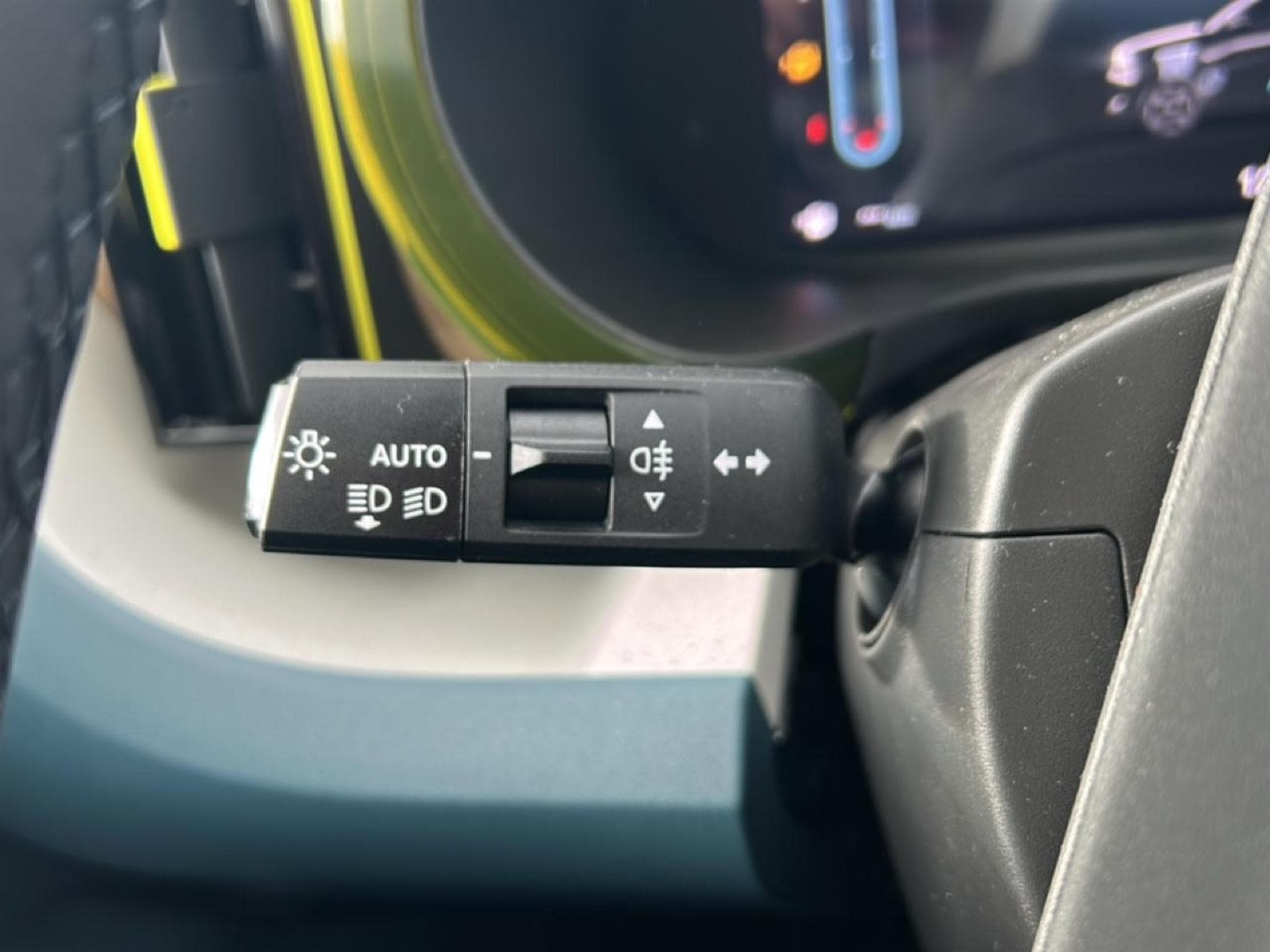 Fiat GRANDE PANDA 1.2 HYBRID 100 LA PRIMA EDCT6 (2025) - Photo 15