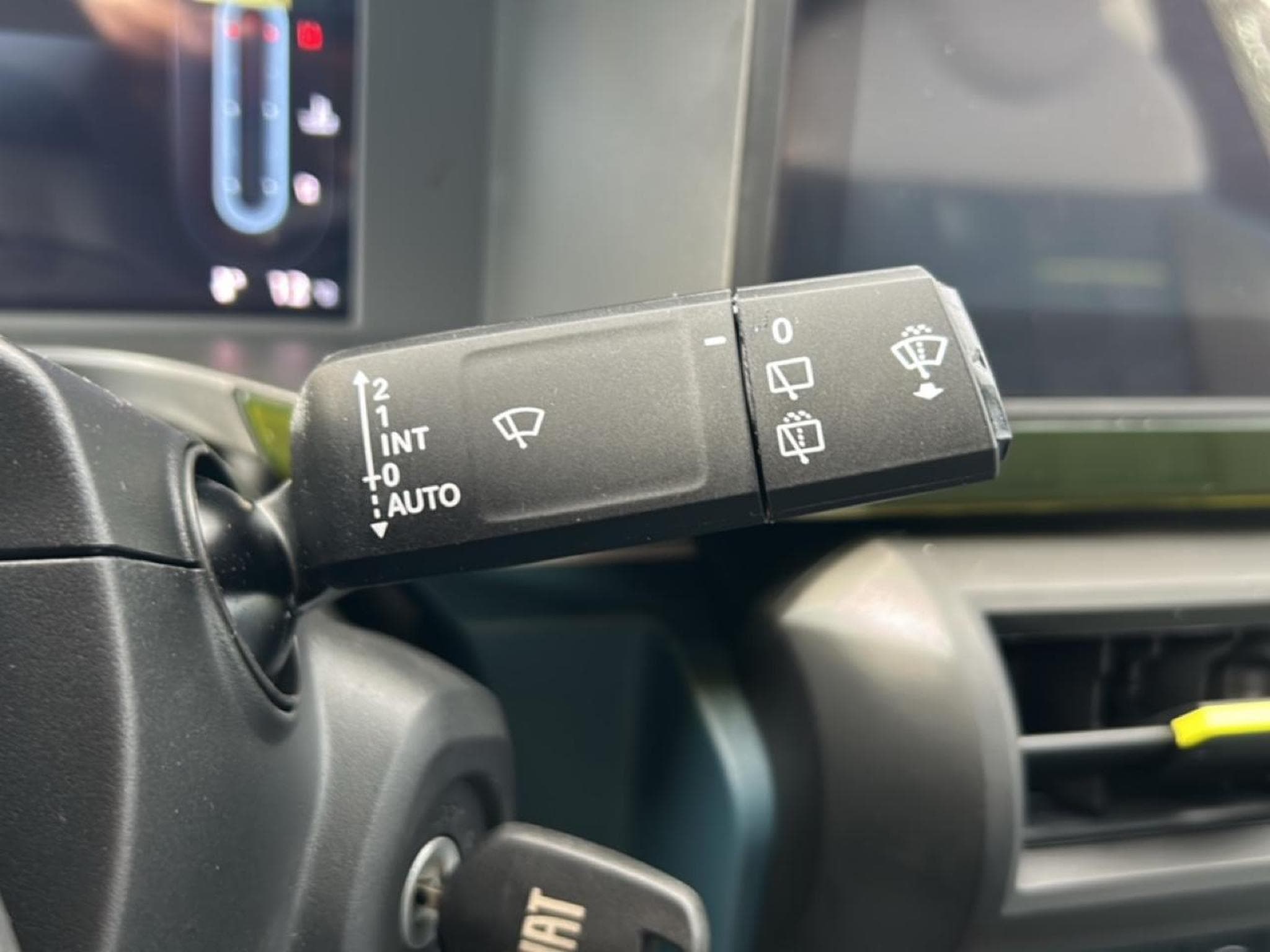 Fiat GRANDE PANDA 1.2 HYBRID 100 LA PRIMA EDCT6 (2025) - Photo 16