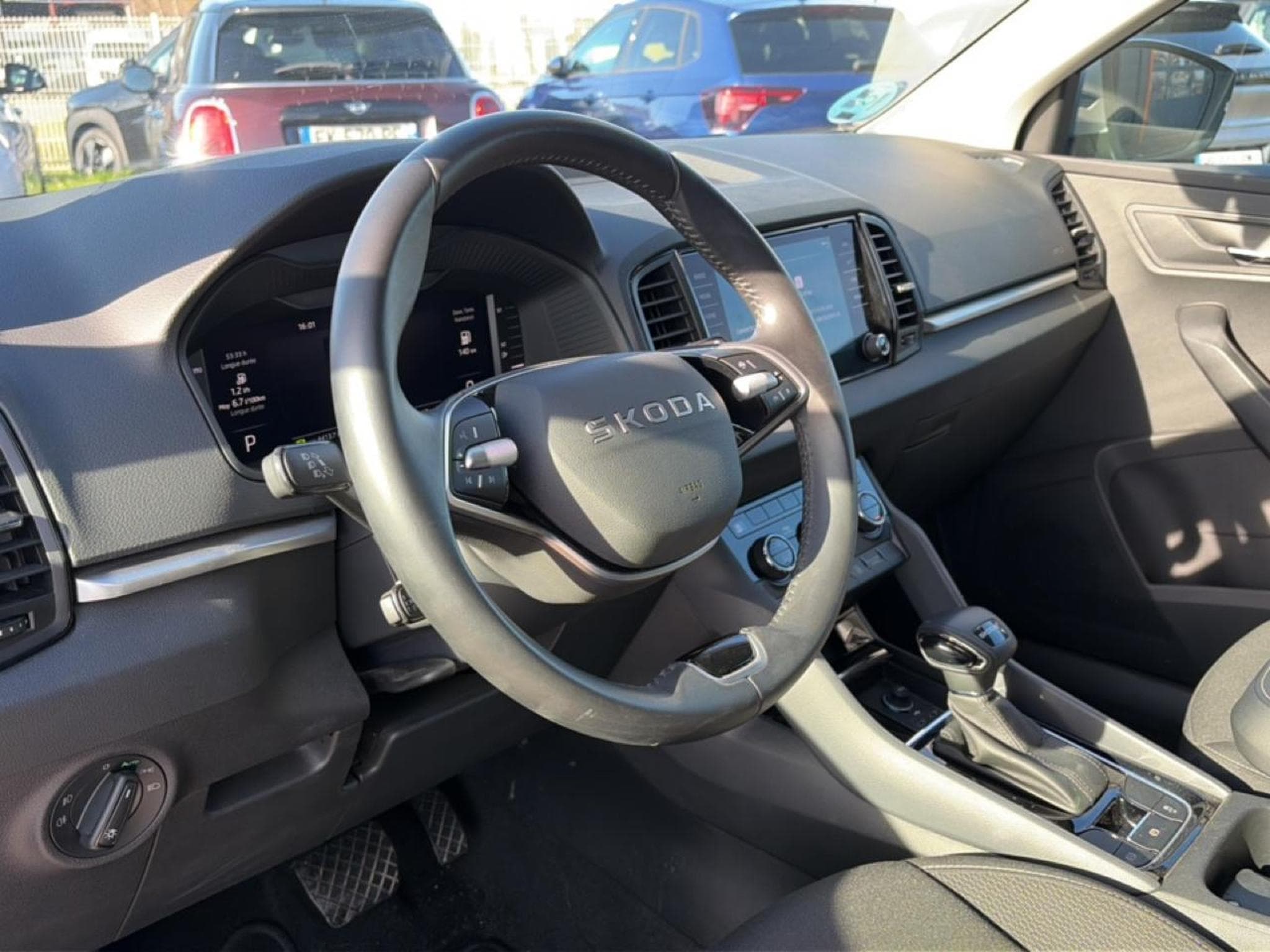 Skoda KAROQ 1.5 TSI 150 SELECTION DSG7 (2025) - Photo 12