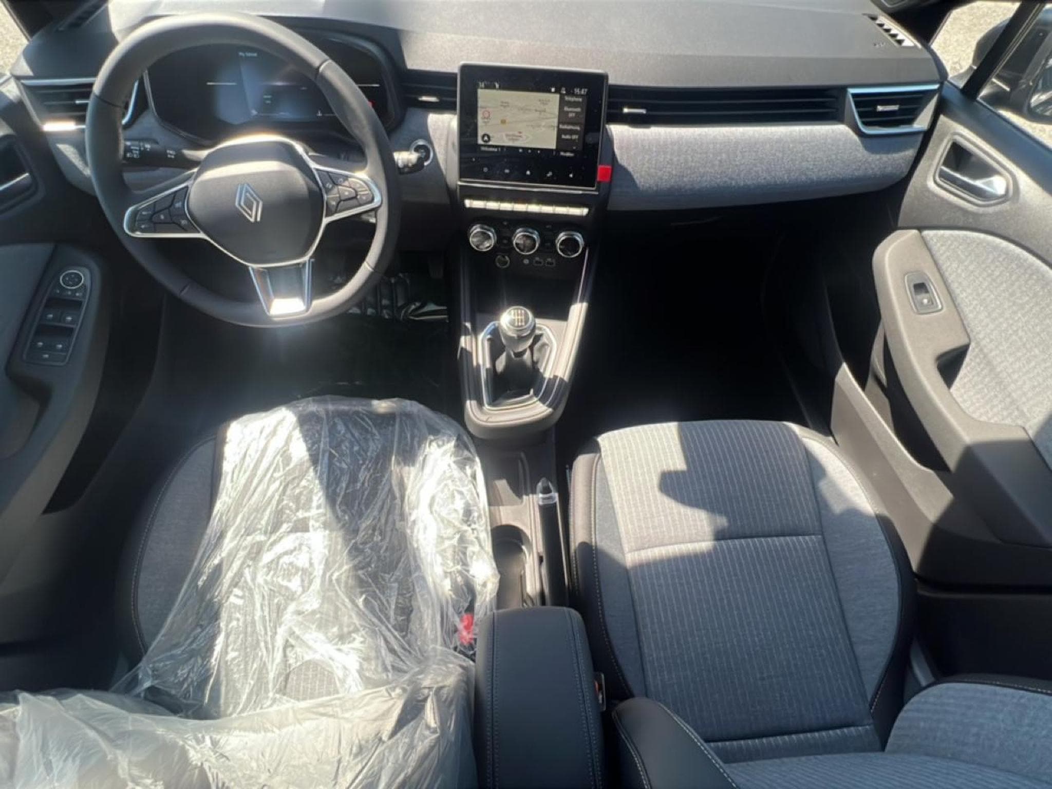 Renault Clio 1.0 TCE 90 TECHNO (2025) - Photo 14