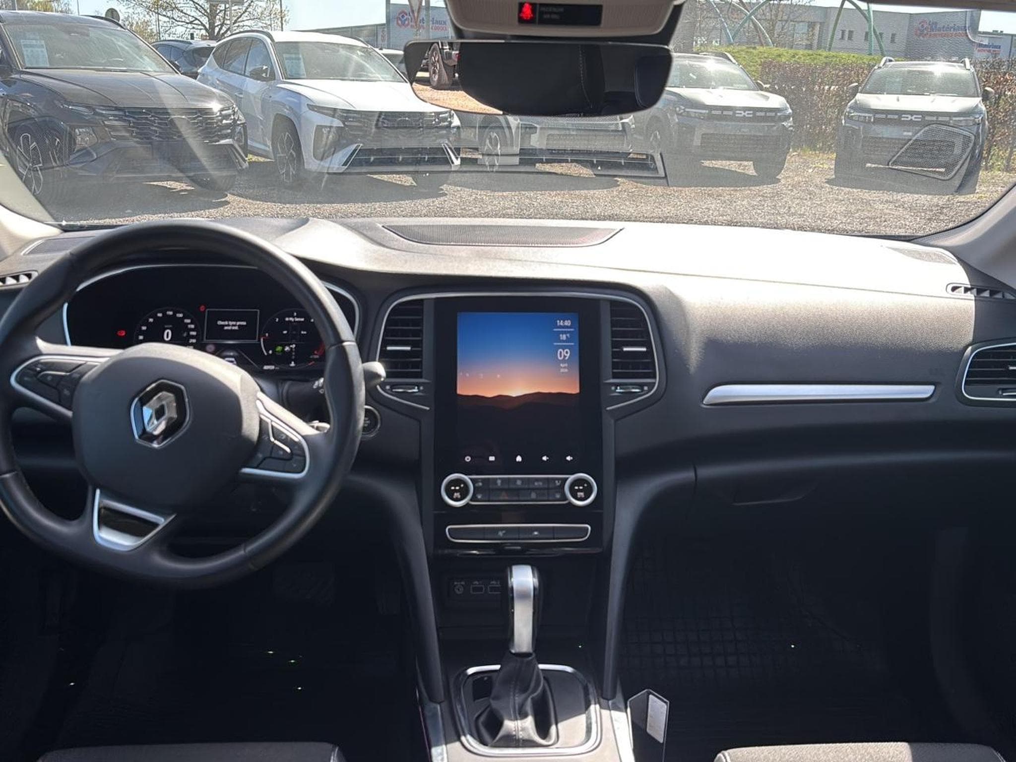 Renault Megane 1.5 BLUE DCI 115 TECHNO EDC (2023) - Photo 10