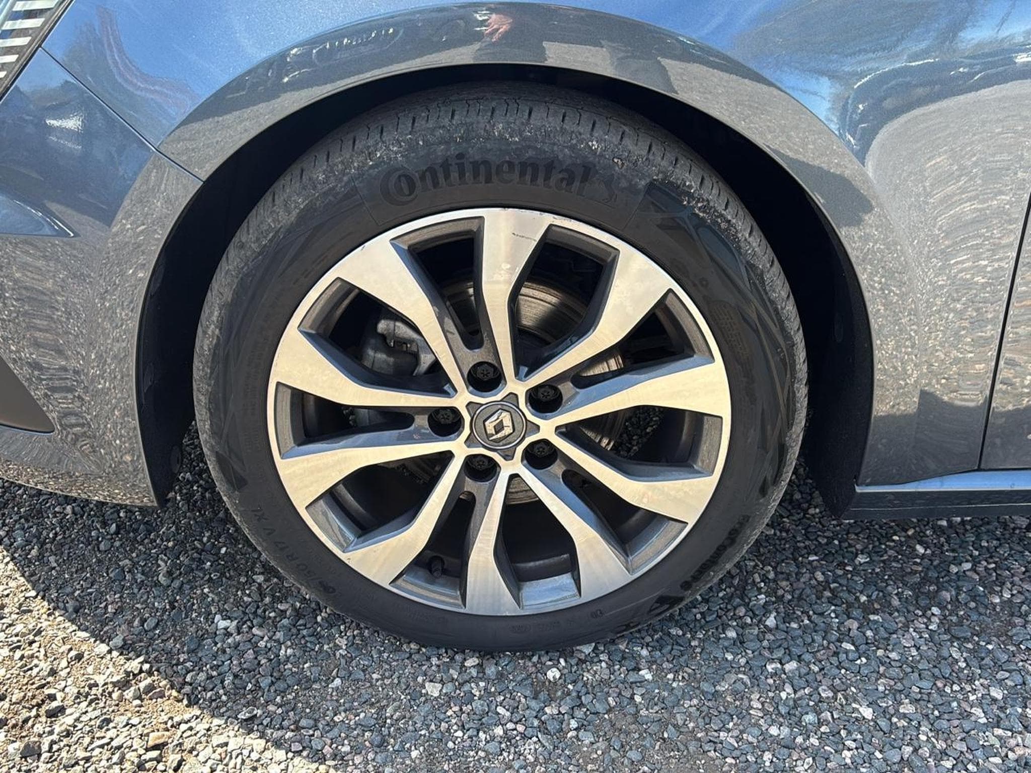Renault Megane 1.5 BLUE DCI 115 TECHNO EDC (2023) - Photo 9