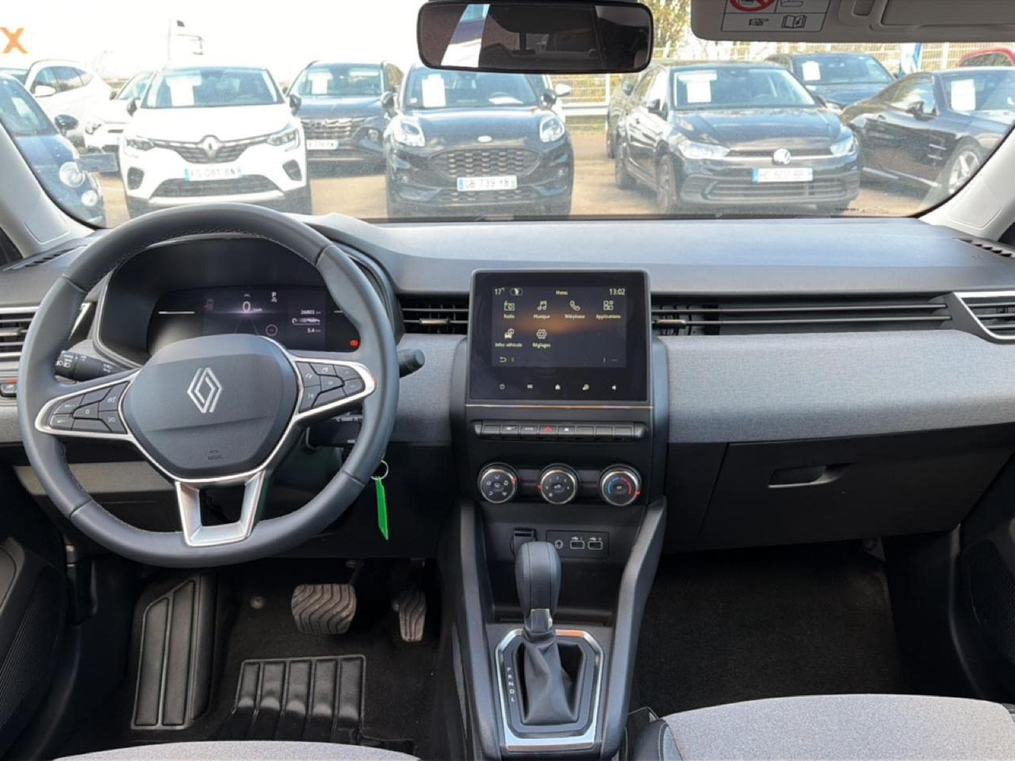 Renault Clio 1.0 TCE 90 EVOLUTION CVT (2025) - Photo 10