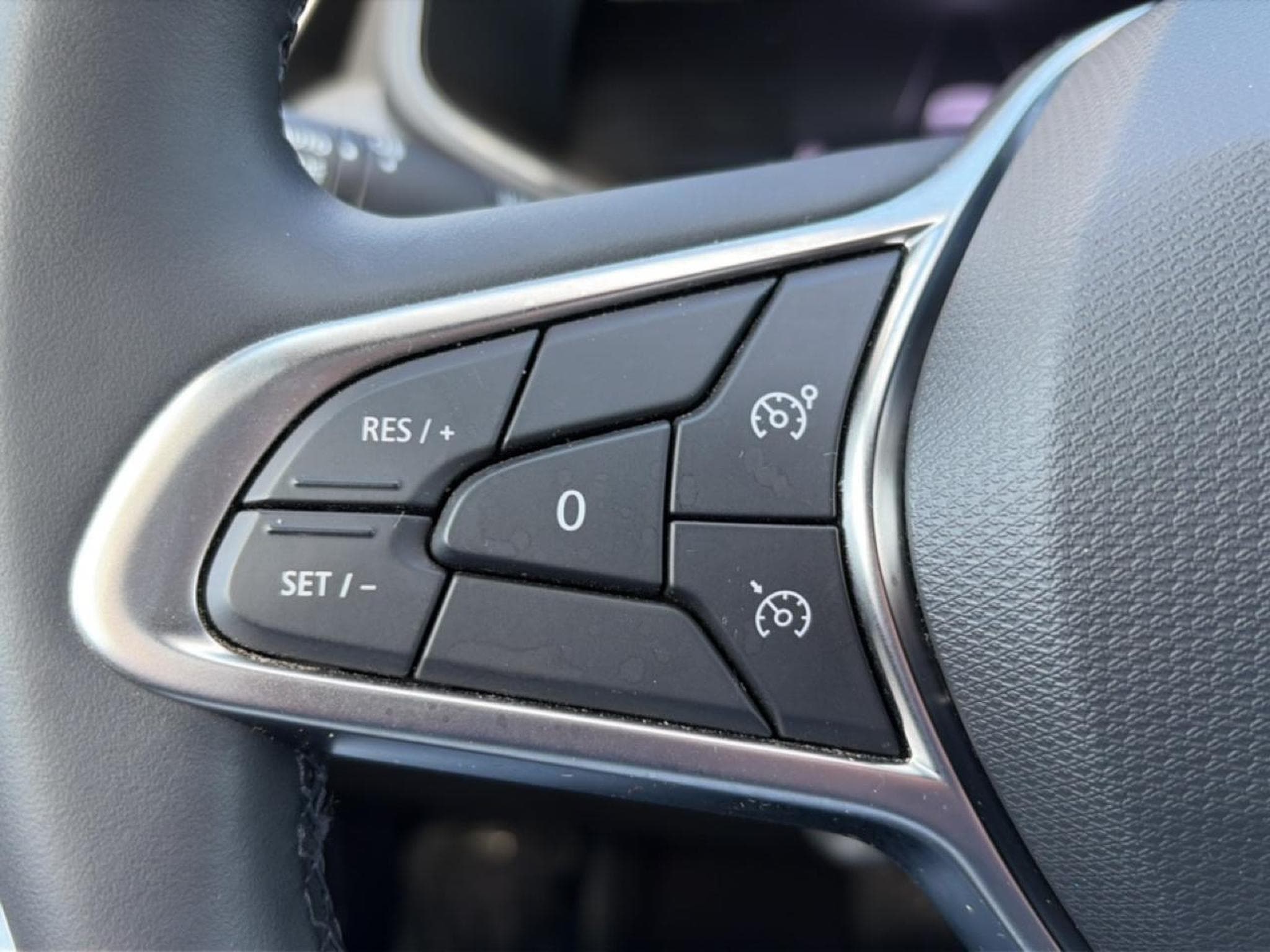 Renault Clio 1.0 TCE 90 EVOLUTION CVT (2025) - Photo 15