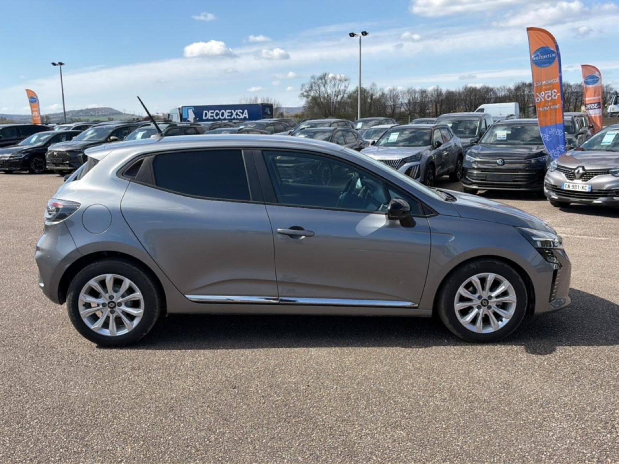 Renault Clio 1.0 TCE 90 EVOLUTION CVT (2025) - Photo 4