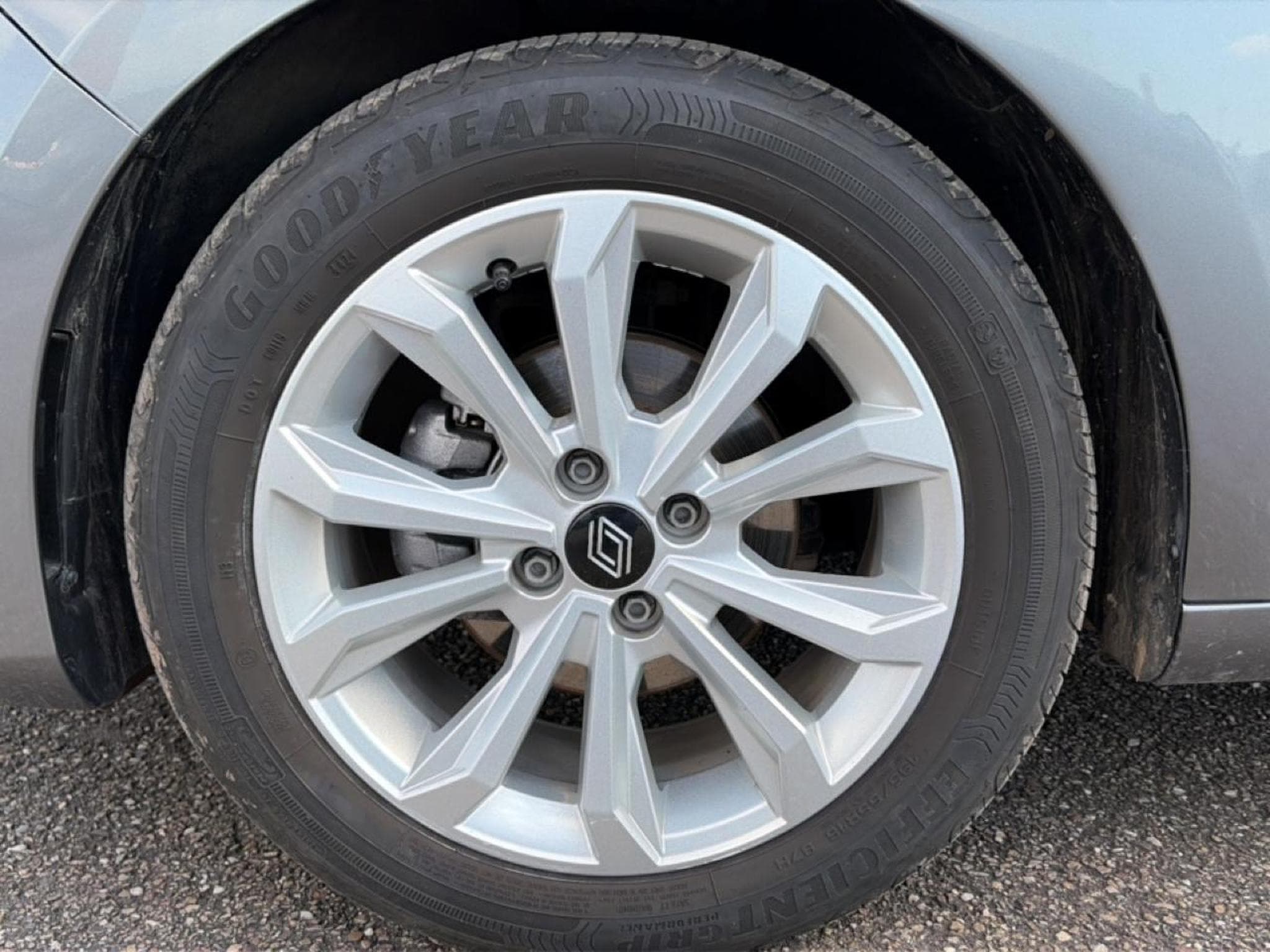 Renault Clio 1.0 TCE 90 EVOLUTION CVT (2025) - Photo 9