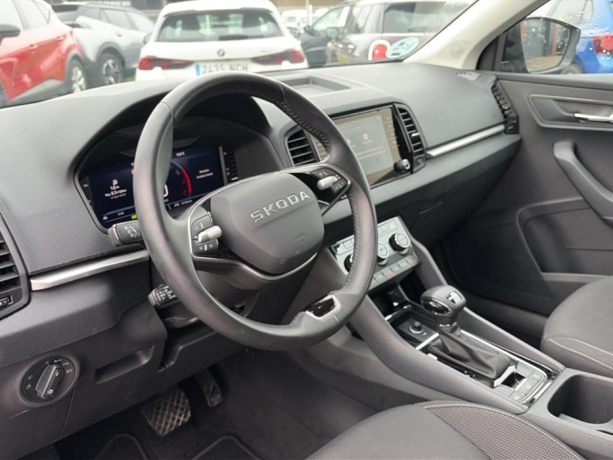 Skoda KAROQ 1.5 TSI 150 SELECTION DSG7 (2025) - Photo 10