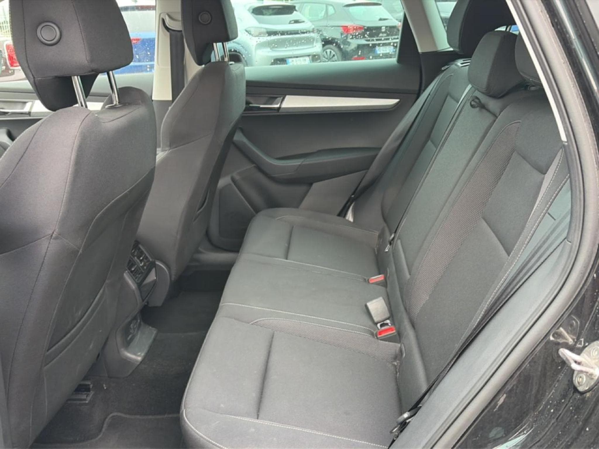 Skoda KAROQ 1.5 TSI 150 SELECTION DSG7 (2025) - Photo 13