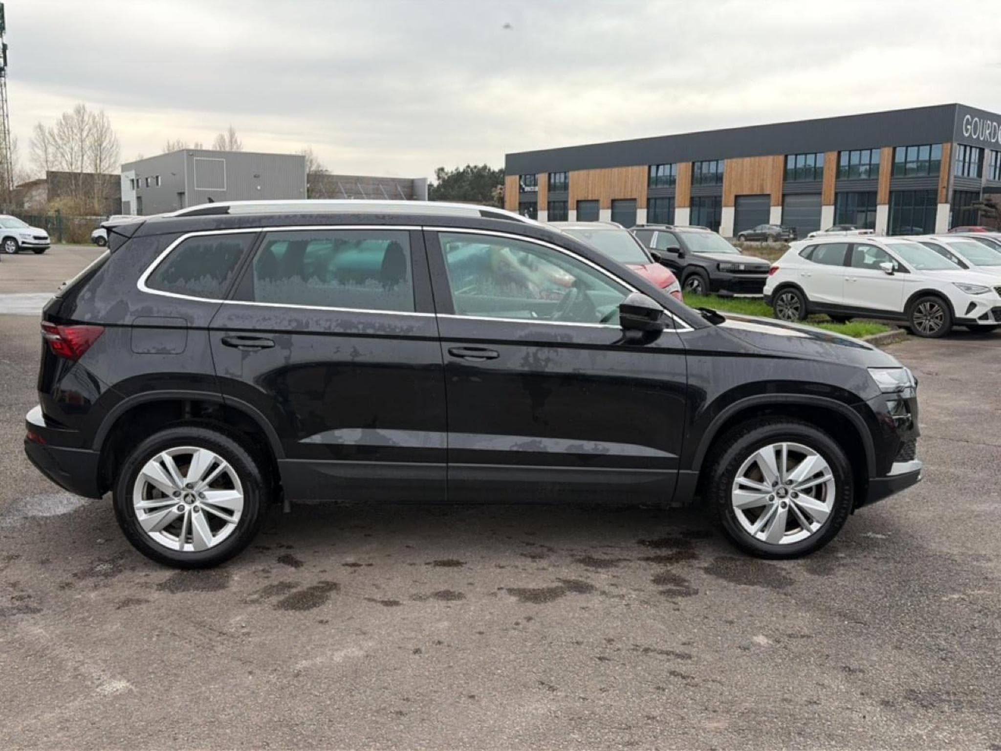 Skoda KAROQ 1.5 TSI 150 SELECTION DSG7 (2025) - Photo 4