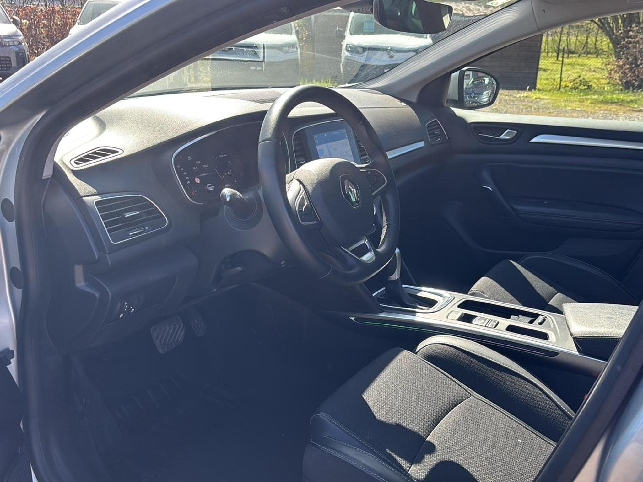 Renault Megane 1.5 BLUE DCI 115 TECHNO EDC (2023) - Photo 11