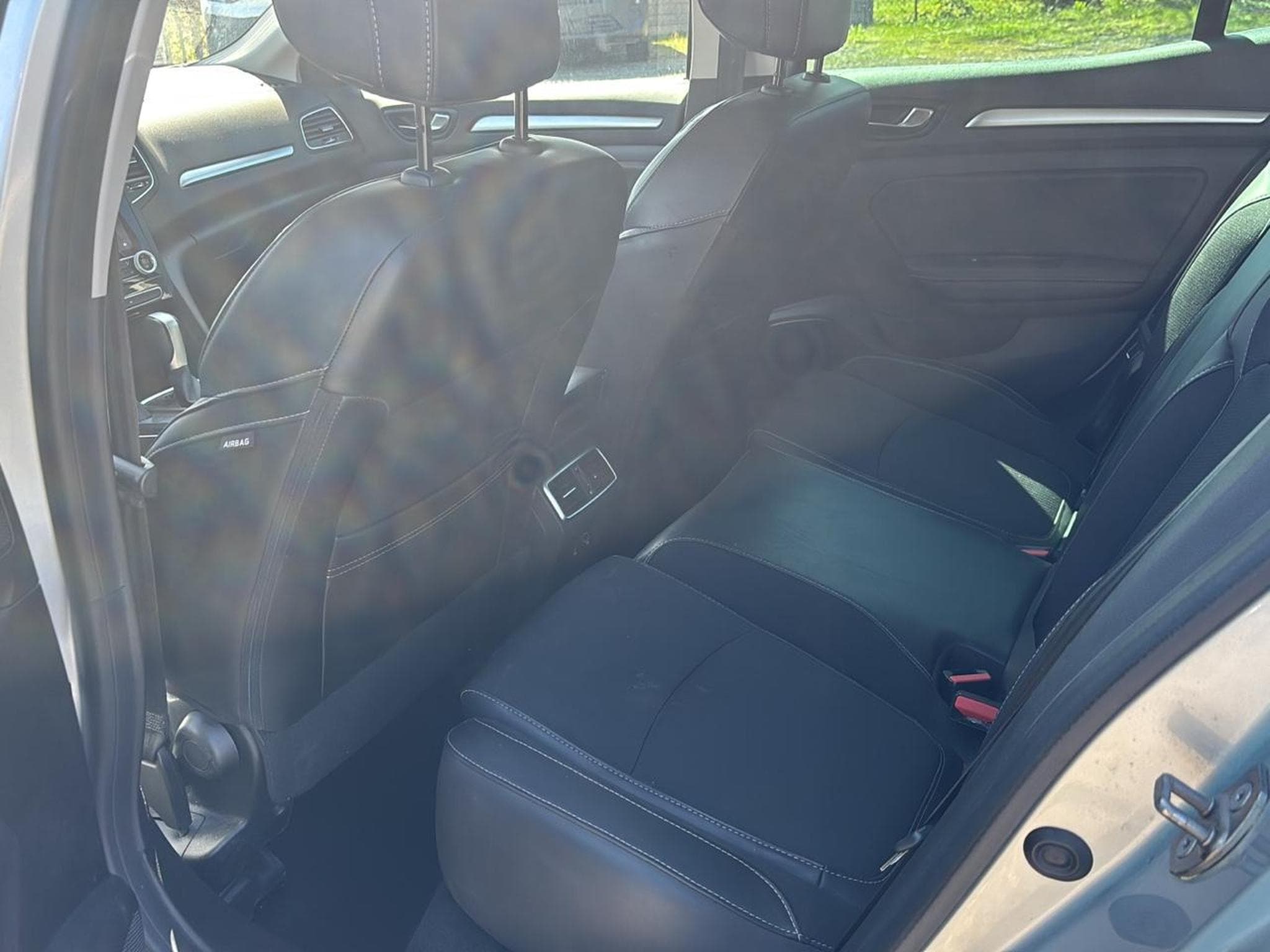Renault Megane 1.5 BLUE DCI 115 TECHNO EDC (2023) - Photo 13