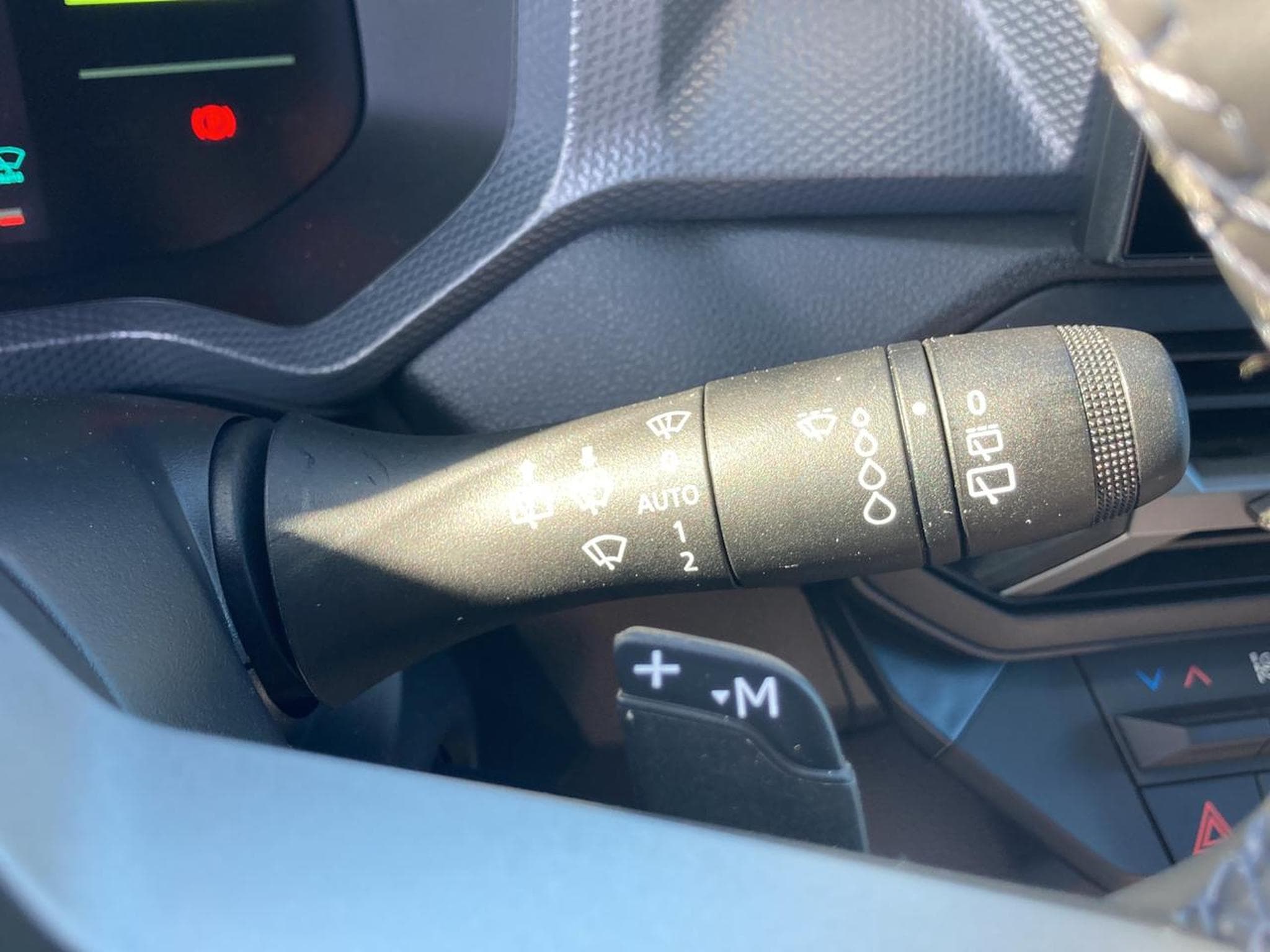 Dacia DUSTER 1.2 HYBRID-G 150 EXPRESSION 4X4 (2026) - Photo 18