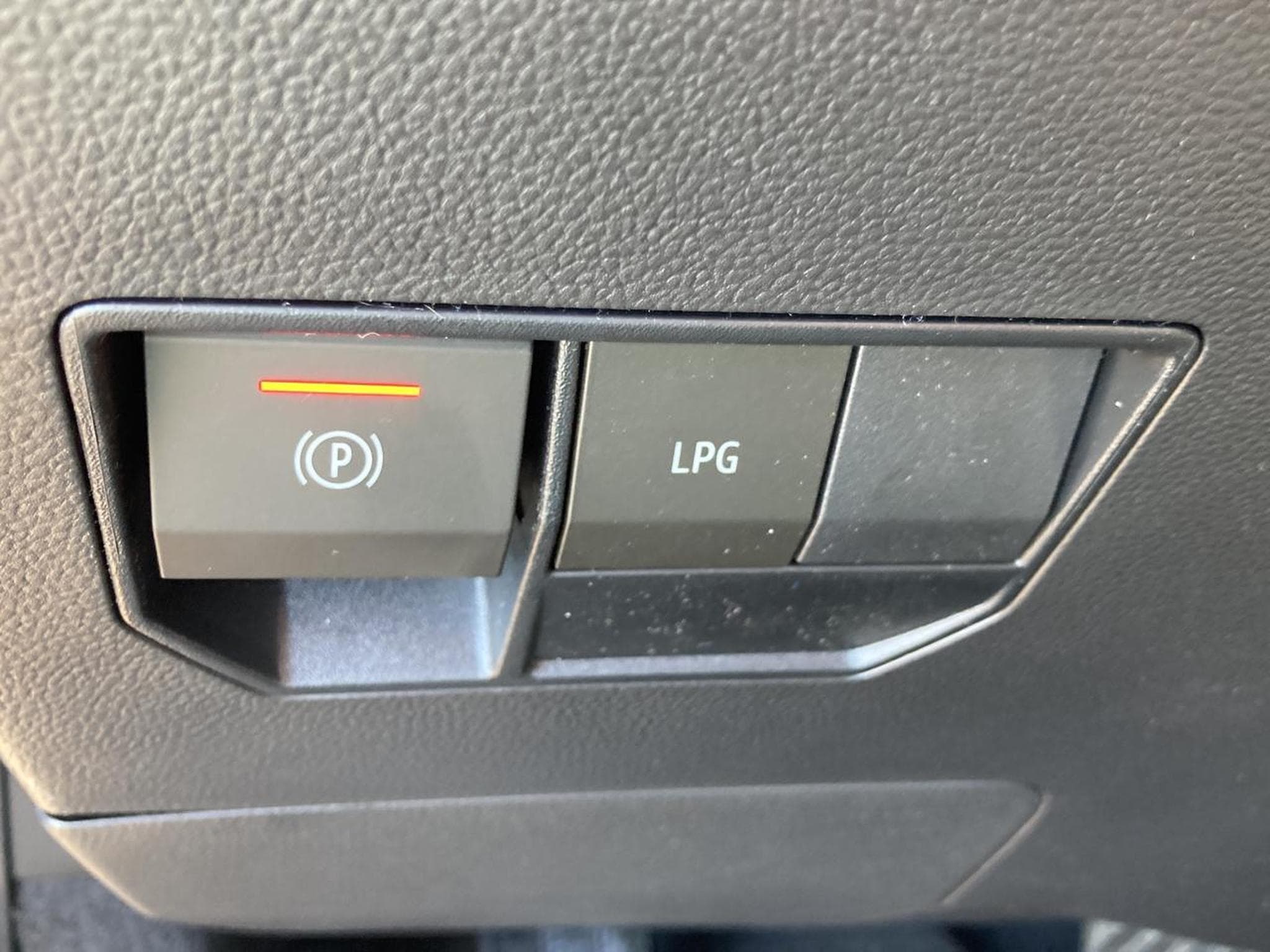 Dacia DUSTER 1.2 HYBRID-G 150 EXPRESSION 4X4 (2026) - Photo 12